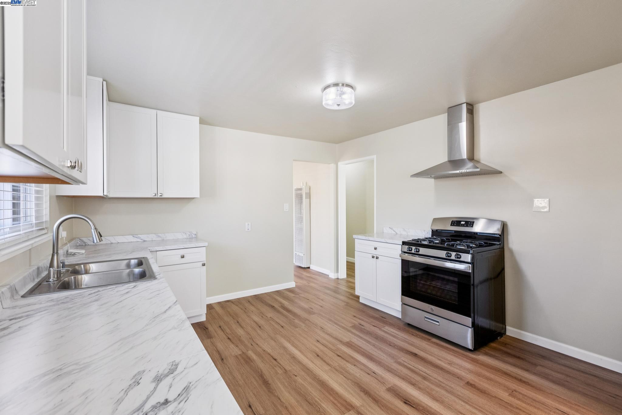 Detail Gallery Image 33 of 58 For 1351 Peach Ct, San Jose,  CA 95116 - – Beds | – Baths