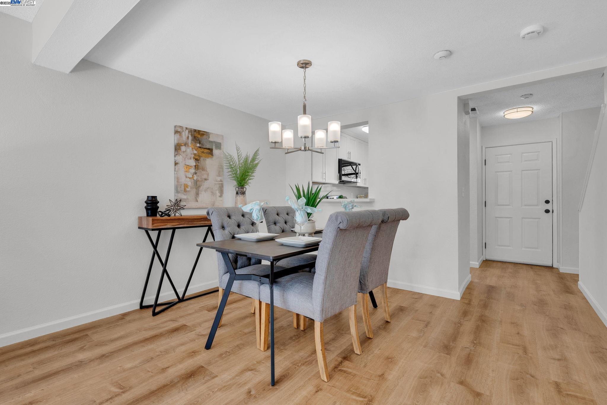 Photo #8: 41116292 Listing: Photo #8