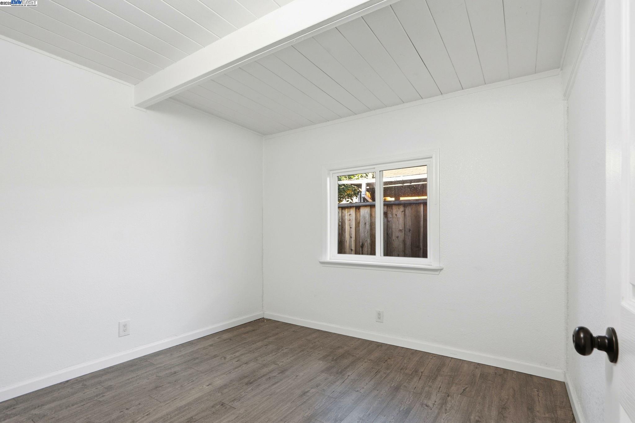 Detail Gallery Image 14 of 30 For 10311 Ryan Street, San Jose,  CA 95127 - 4 Beds | 3 Baths