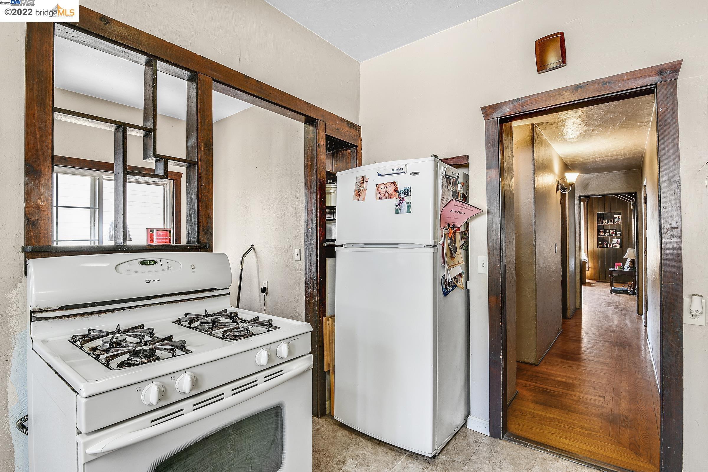 Detail Gallery Image 14 of 35 For 2550 Pleasant St, Oakland,  CA 94602 - – Beds | – Baths