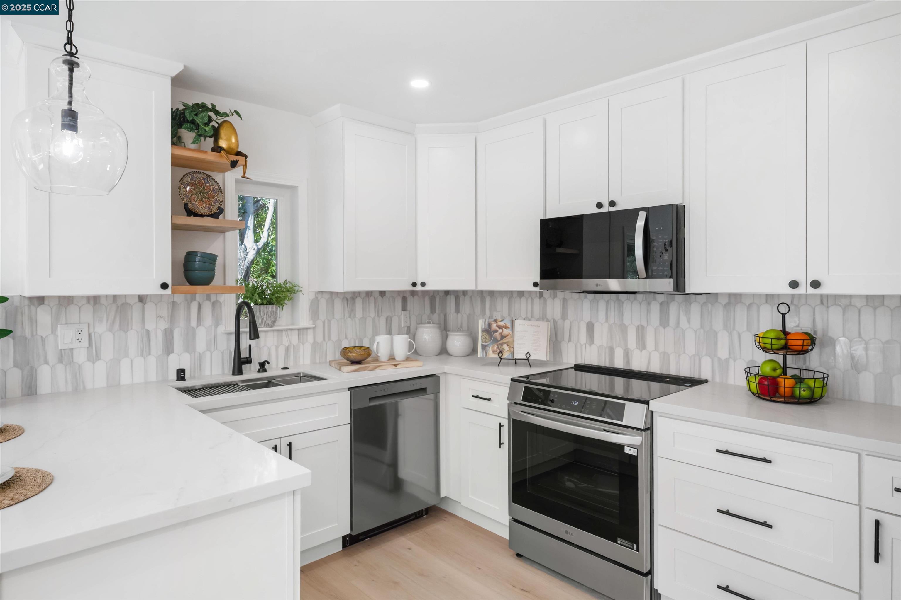 Photo #17: 41116308 Listing: Photo #17