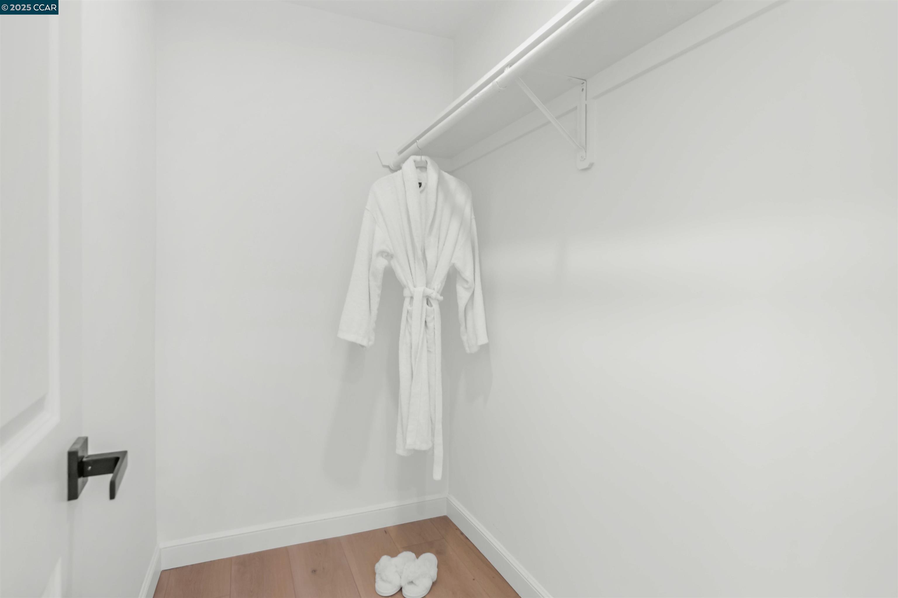 Photo #27: 41116308 Listing: Photo #27