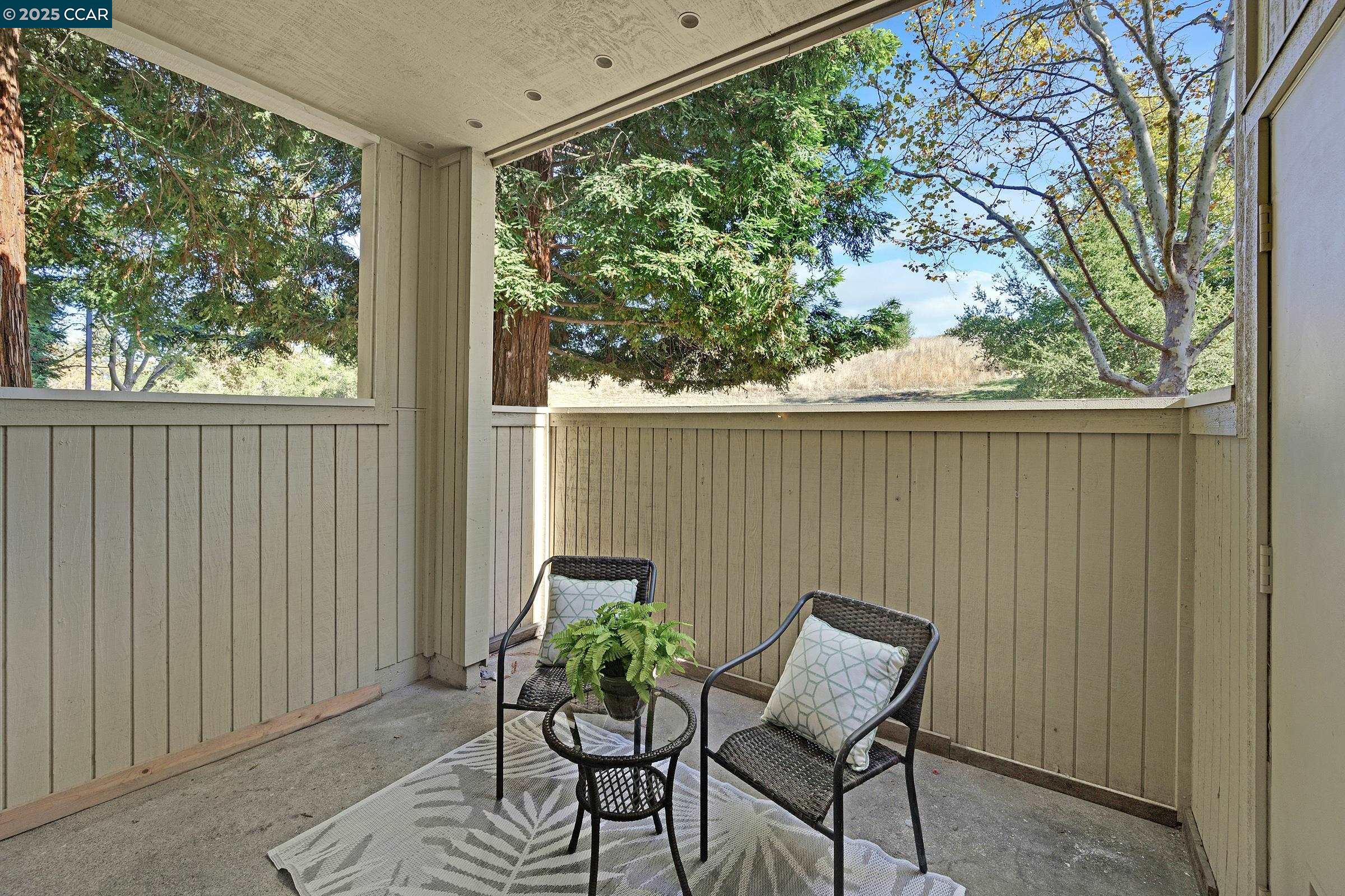 Detail Gallery Image 13 of 42 For 246 Copper Ridge, San Ramon,  CA 94582 - 2 Beds | 2 Baths