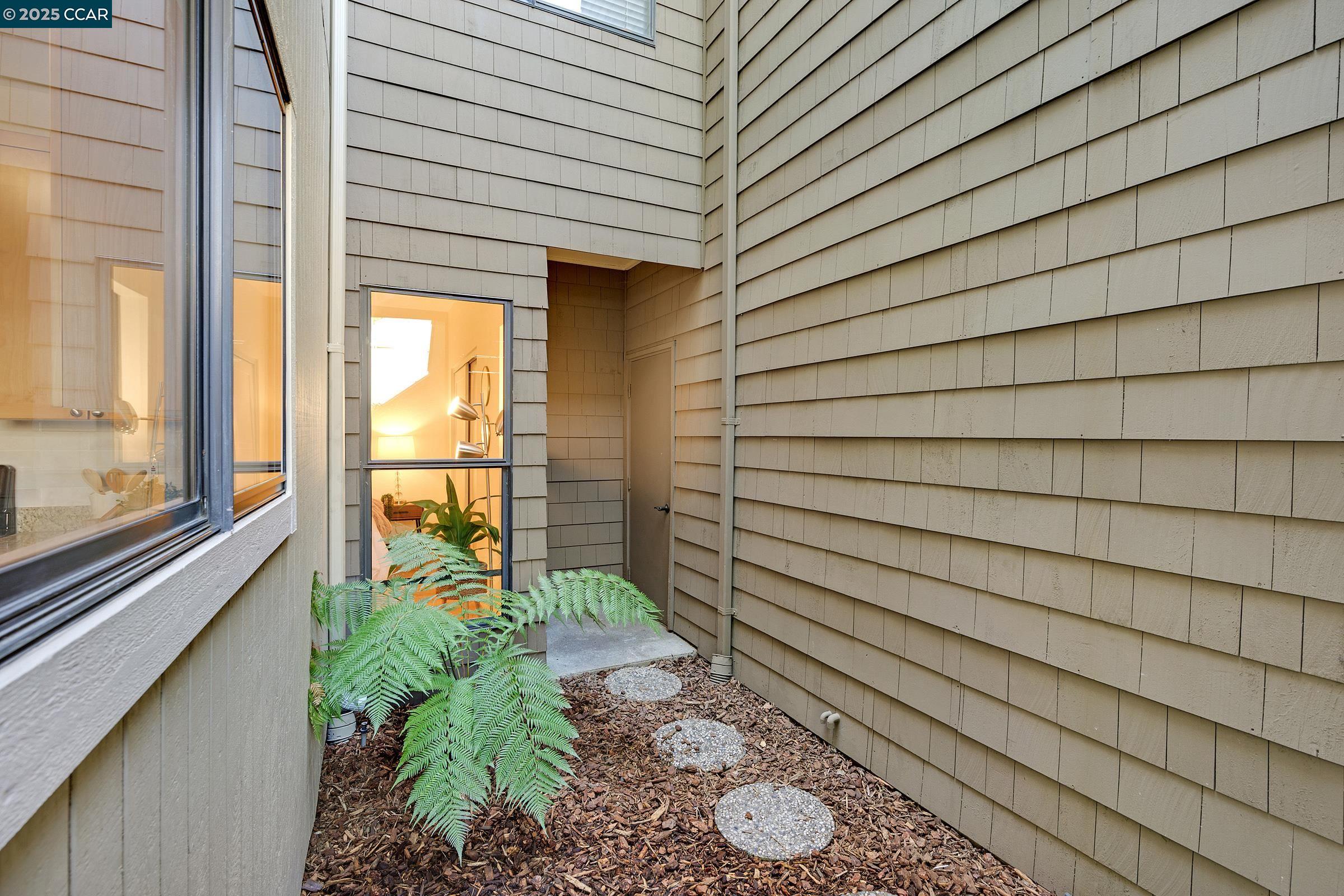 Detail Gallery Image 24 of 42 For 246 Copper Ridge, San Ramon,  CA 94582 - 2 Beds | 2 Baths
