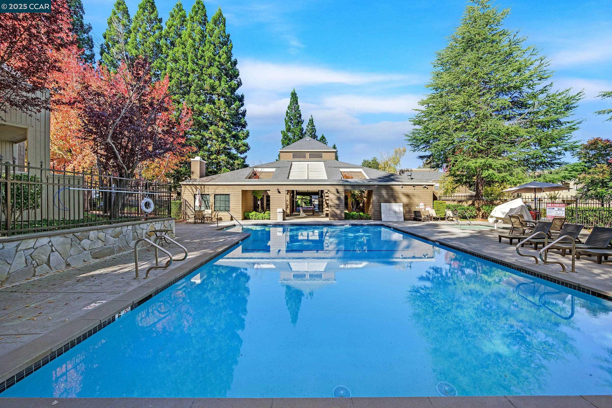 Detail Gallery Image 31 of 42 For 246 Copper Ridge, San Ramon,  CA 94582 - 2 Beds | 2 Baths