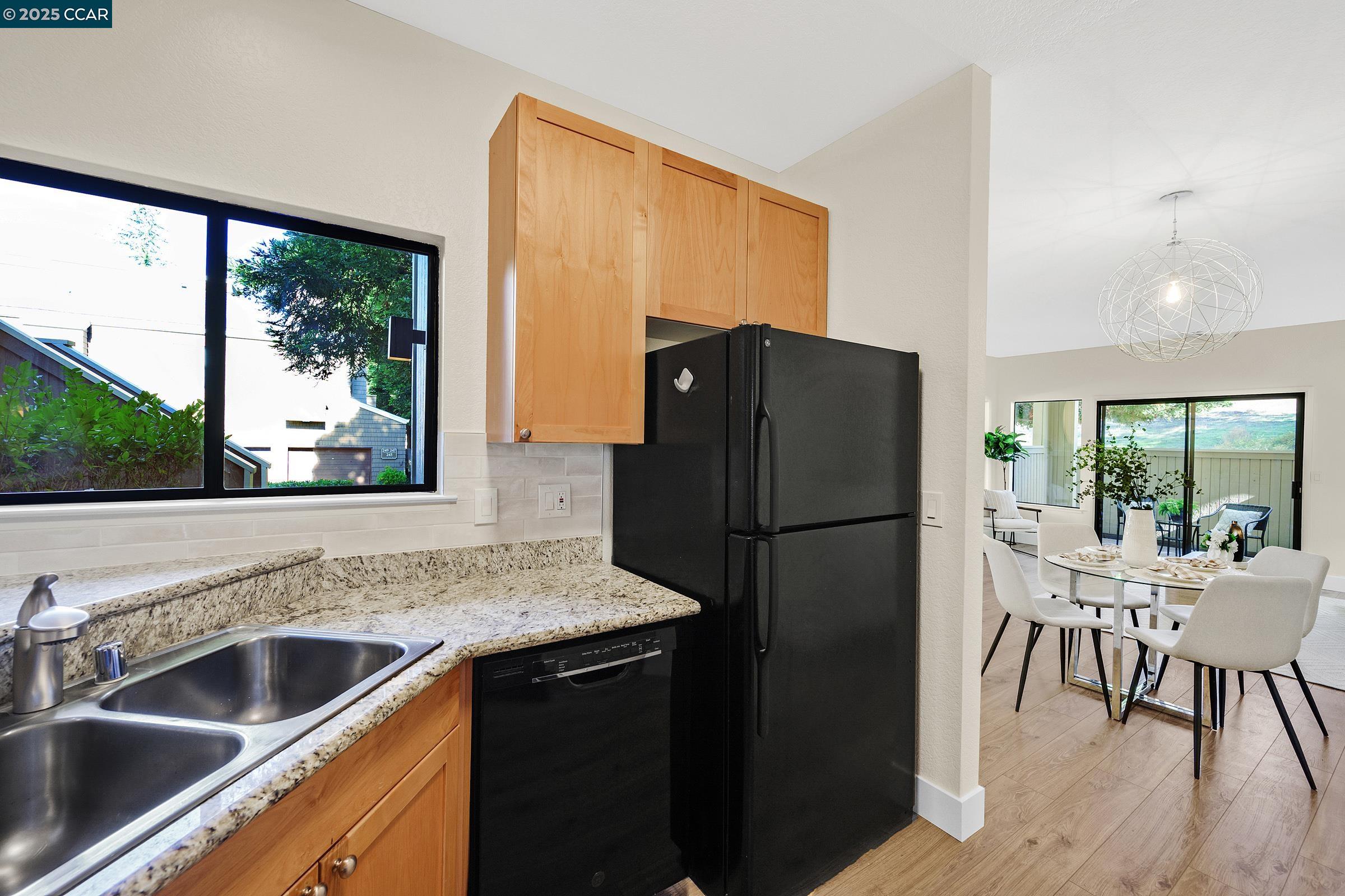 Detail Gallery Image 10 of 42 For 246 Copper Ridge, San Ramon,  CA 94582 - 2 Beds | 2 Baths