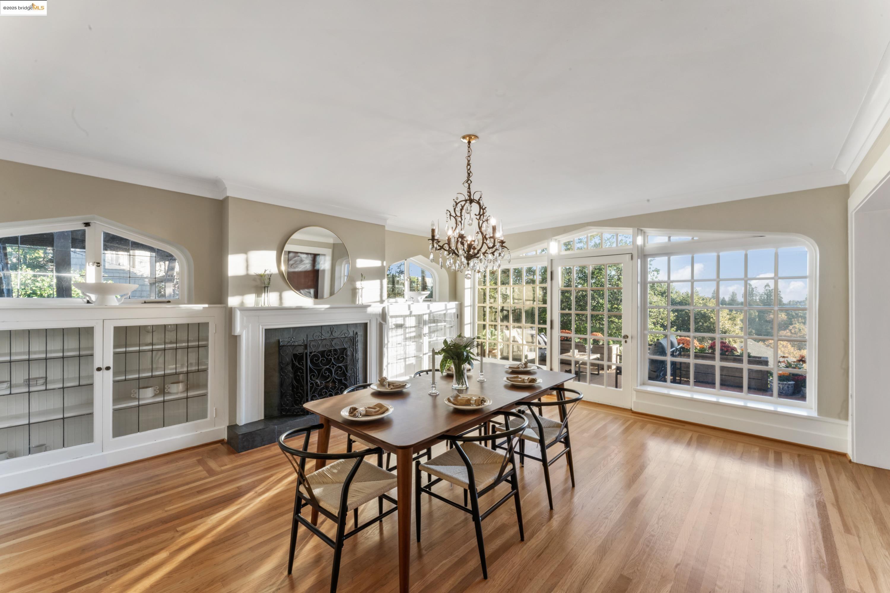 Detail Gallery Image 9 of 58 For 44 Oak Ridge Rd, Berkeley,  CA 94705 - 3 Beds | 3 Baths