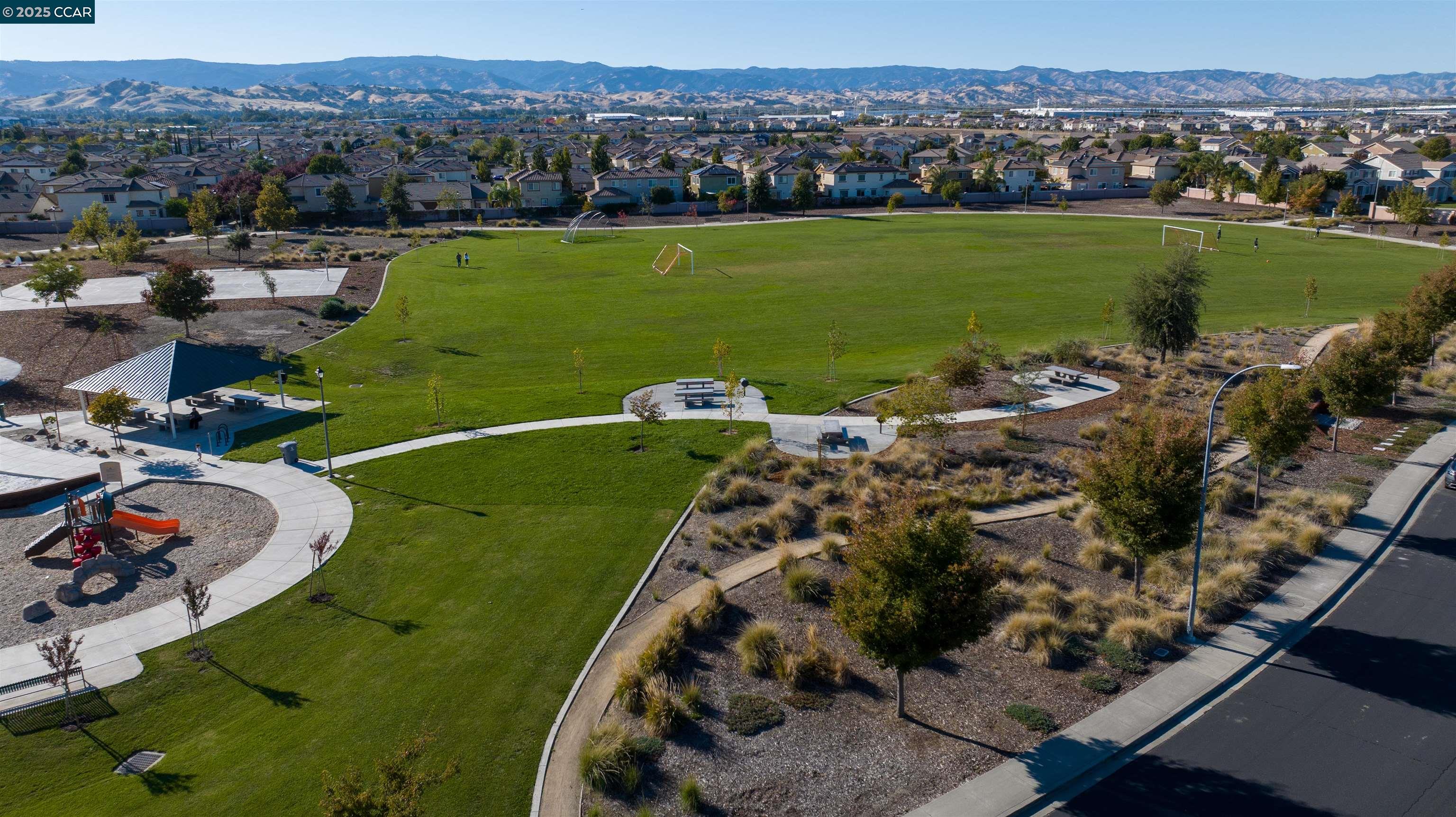 Detail Gallery Image 33 of 35 For 466 Twilight, Vacaville,  CA 95688 - 3 Beds | 2 Baths