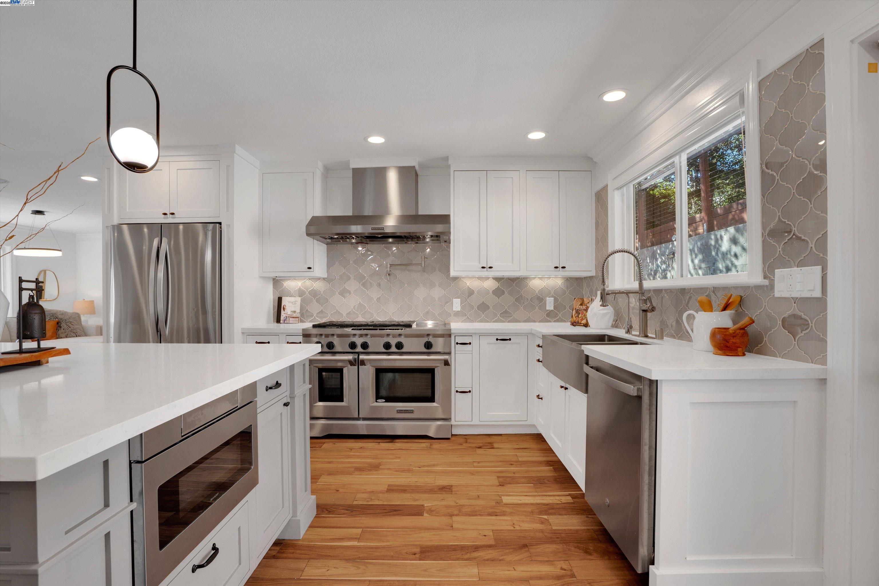 Detail Gallery Image 3 of 36 For 3 Dale Ct, Lafayette,  CA 94595 - 4 Beds | 2/1 Baths