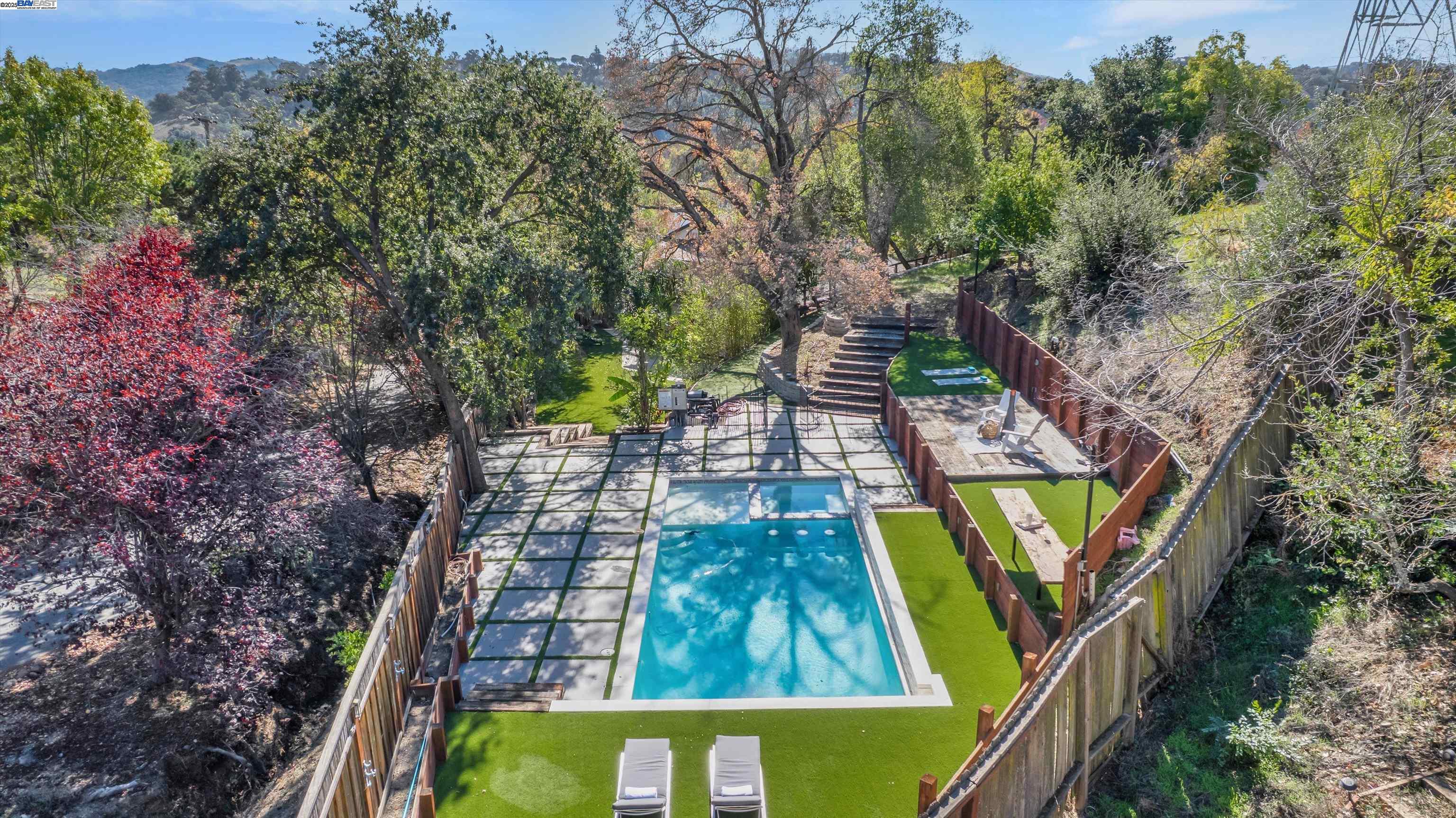 Detail Gallery Image 26 of 36 For 3 Dale Ct, Lafayette,  CA 94595 - 4 Beds | 2/1 Baths