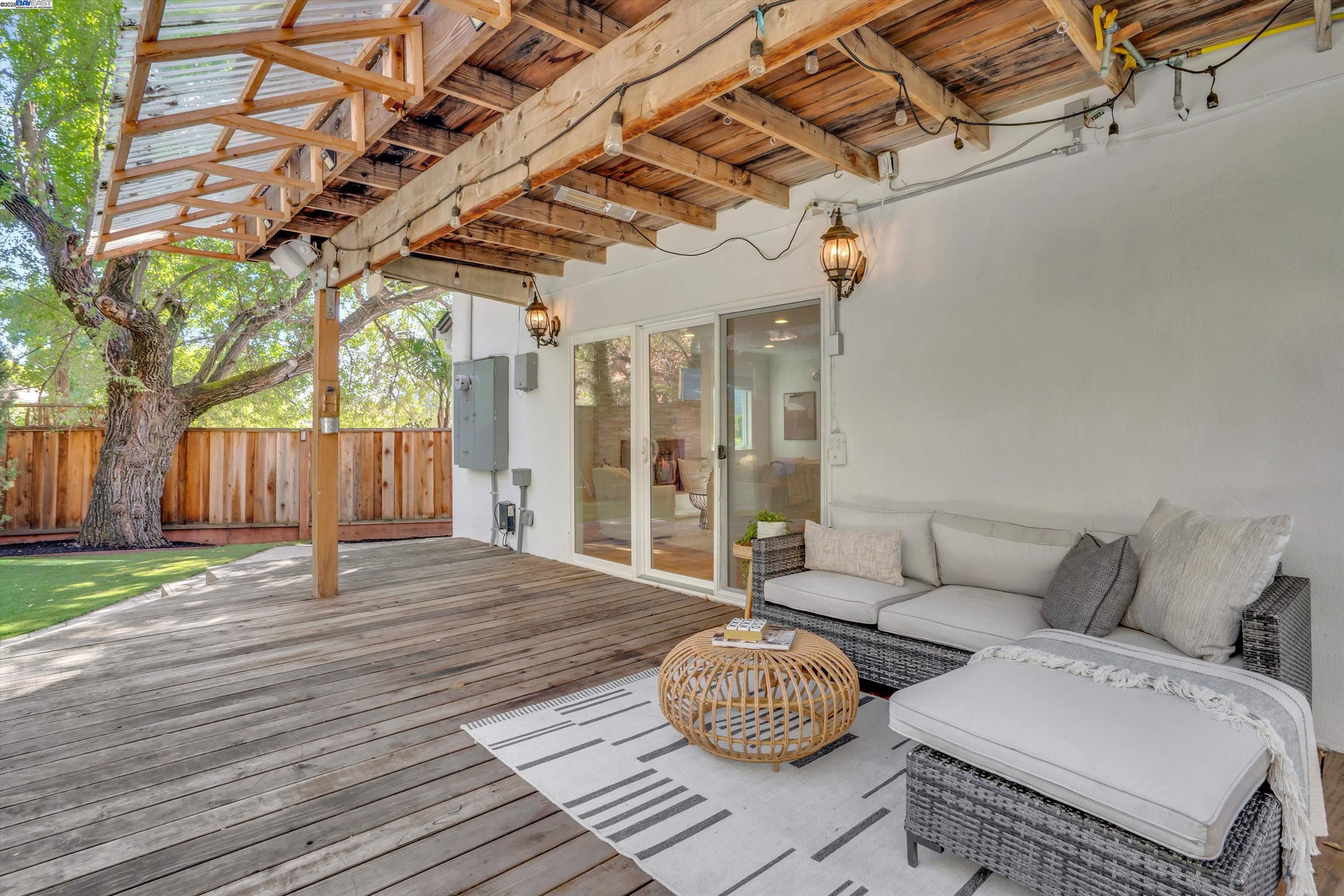 Detail Gallery Image 30 of 36 For 3 Dale Ct, Lafayette,  CA 94595 - 4 Beds | 2/1 Baths