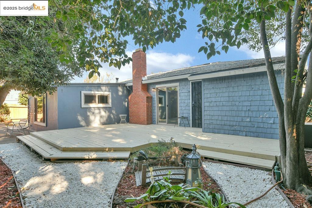 Detail Gallery Image 21 of 29 For 2020 Crestwood Dr, Antioch,  CA 94509 - 3 Beds | 1 Baths