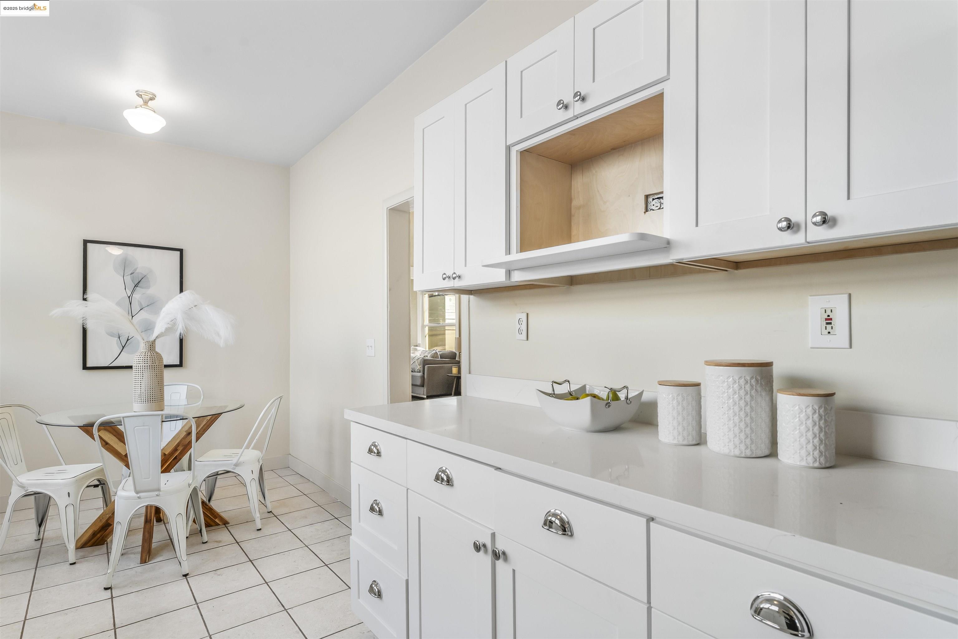 Detail Gallery Image 13 of 25 For 2901-2903 West St, Oakland,  CA 94608 - – Beds | – Baths