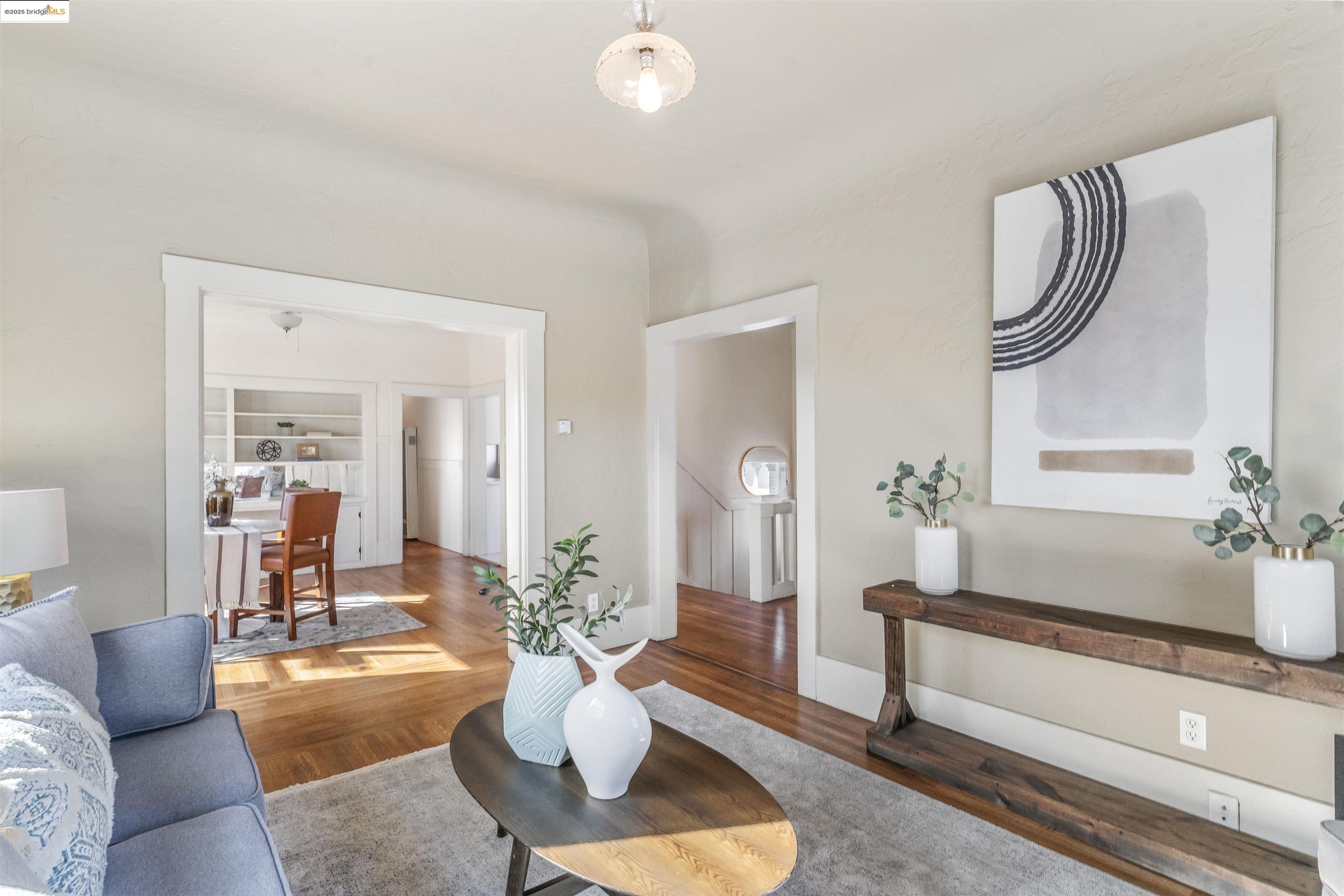 Detail Gallery Image 5 of 25 For 2901-2903 West St, Oakland,  CA 94608 - – Beds | – Baths