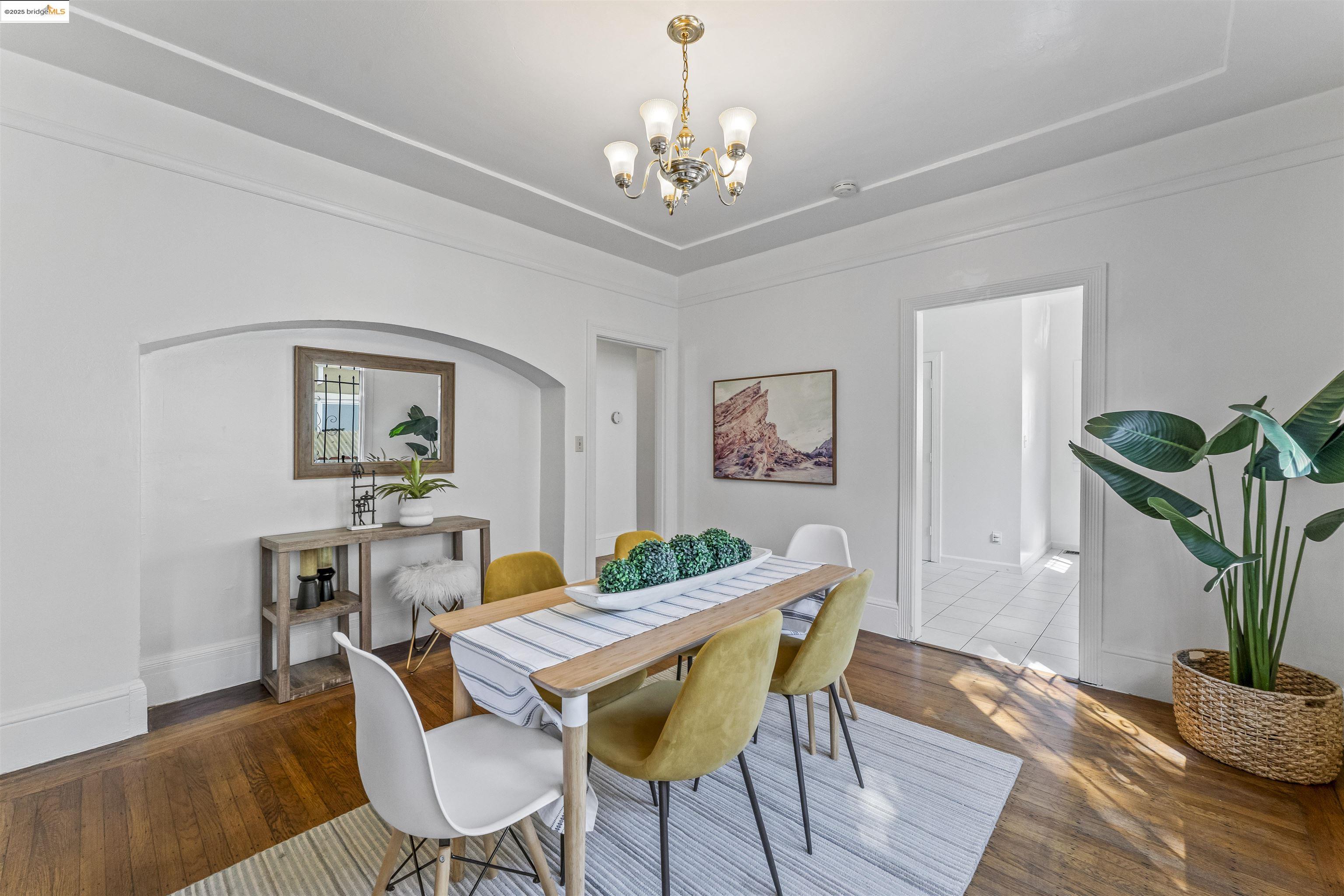 Detail Gallery Image 10 of 26 For 1148 E 15th St, Oakland,  CA 94606 - – Beds | – Baths