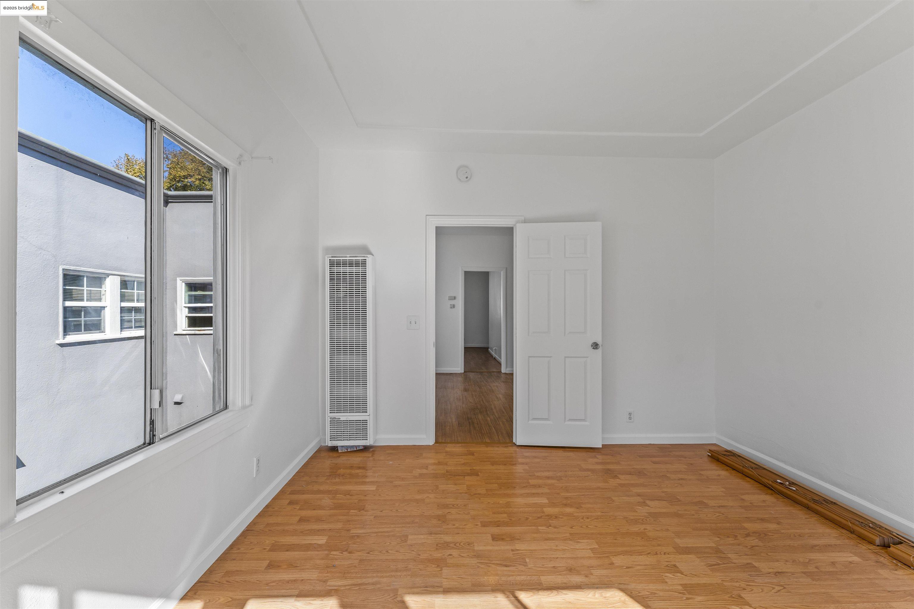 Detail Gallery Image 23 of 26 For 1148 E 15th St, Oakland,  CA 94606 - – Beds | – Baths