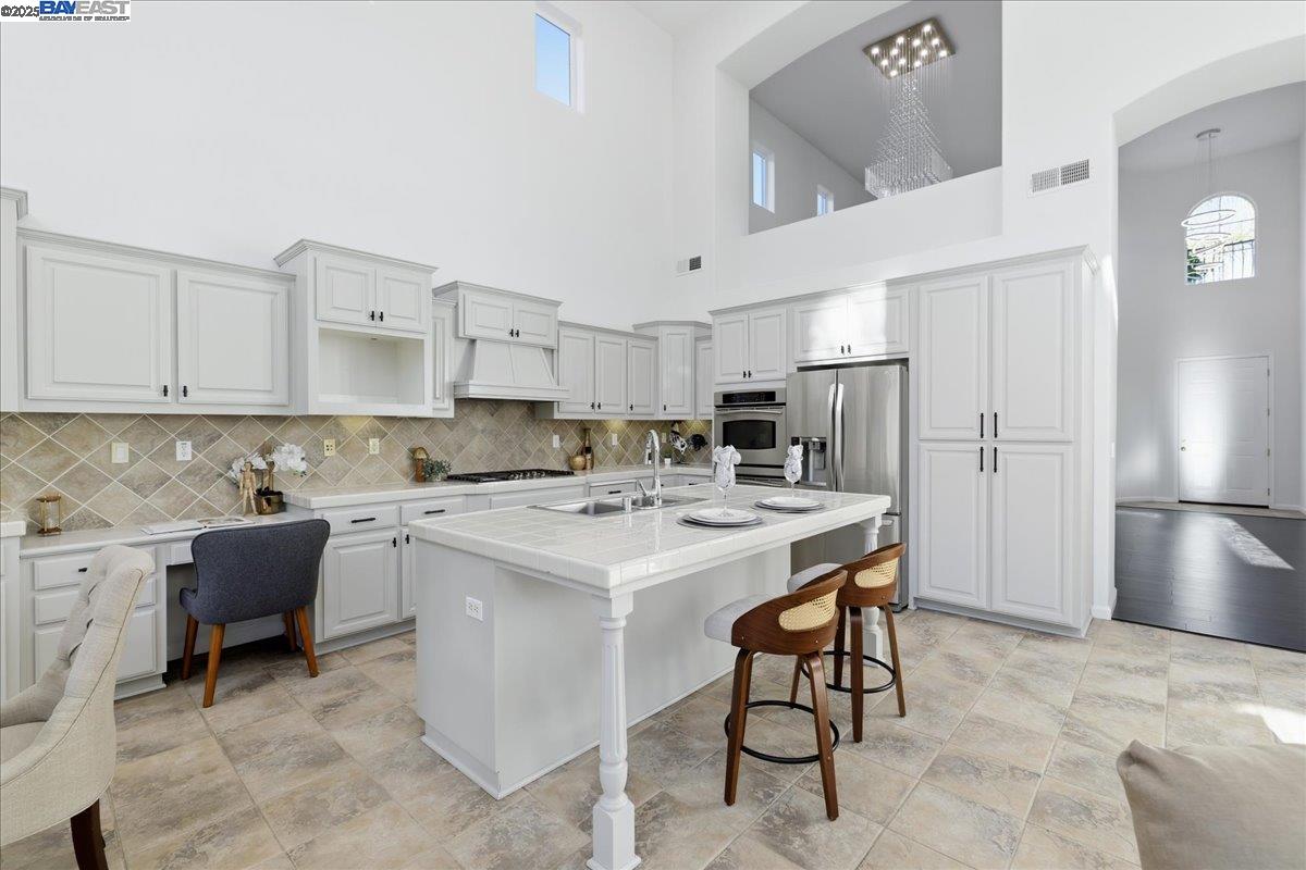 Detail Gallery Image 15 of 60 For 2455 Covelite Way, Antioch,  CA 94531 - 4 Beds | 2/1 Baths