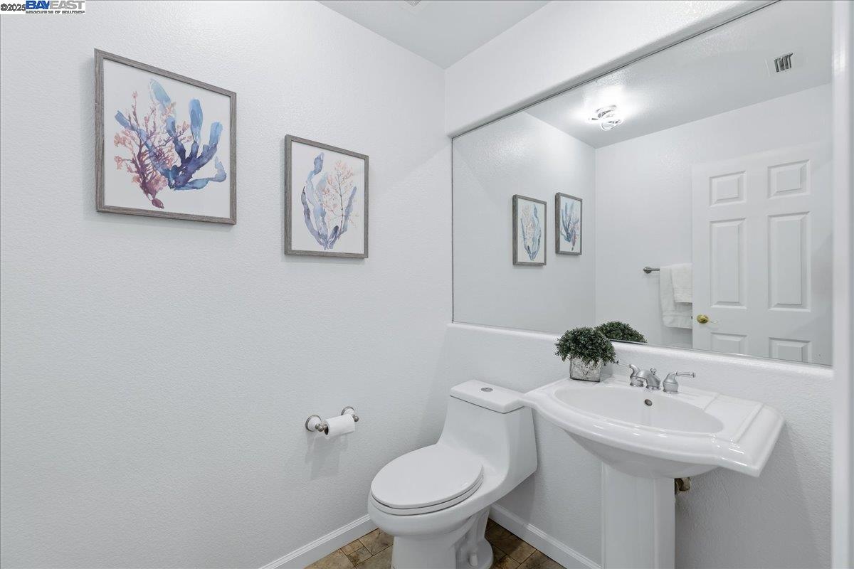 Detail Gallery Image 23 of 60 For 2455 Covelite Way, Antioch,  CA 94531 - 4 Beds | 2/1 Baths