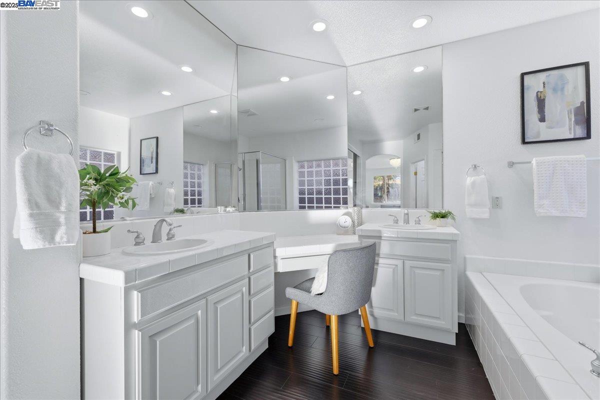 Detail Gallery Image 32 of 60 For 2455 Covelite Way, Antioch,  CA 94531 - 4 Beds | 2/1 Baths