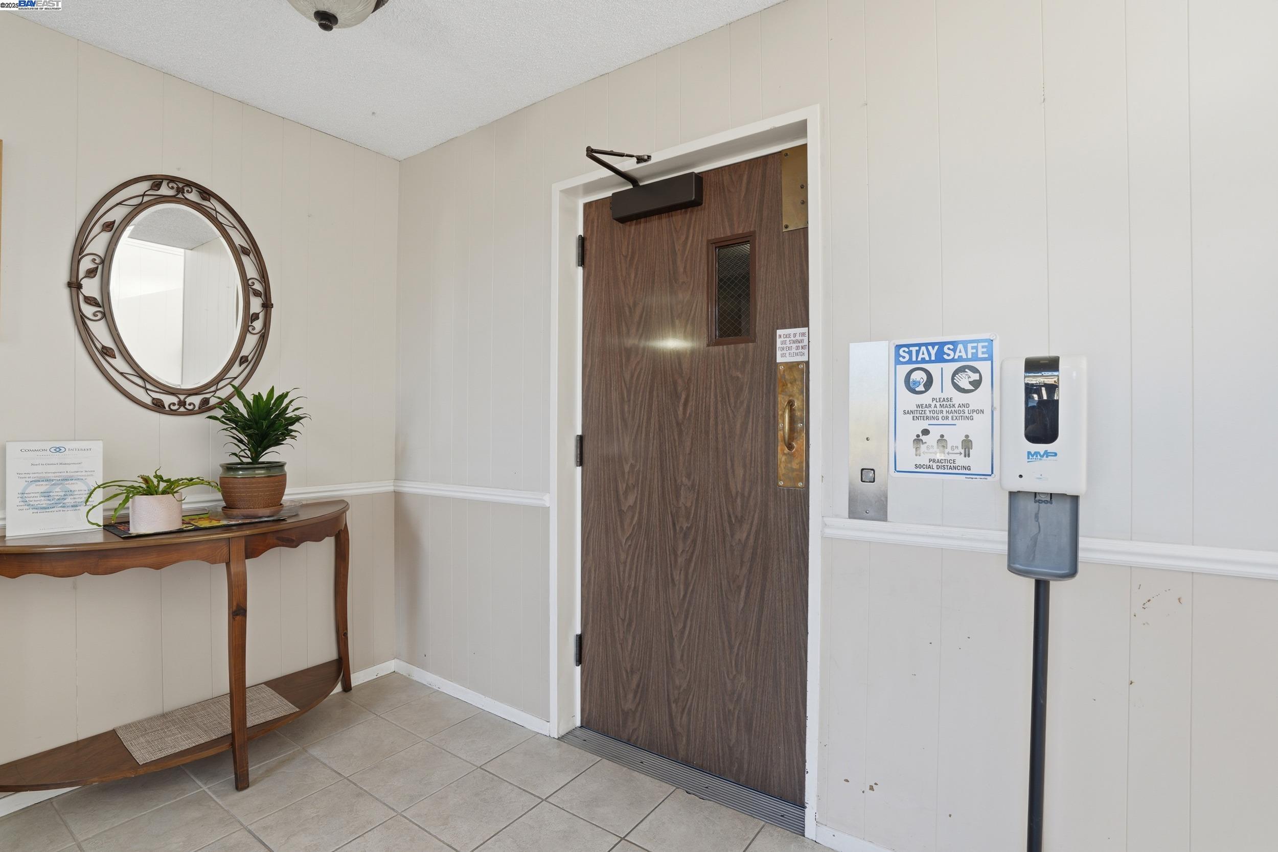 Detail Gallery Image 5 of 53 For 2137 Otis Dr #322,  Alameda,  CA 94501 - 2 Beds | 2 Baths