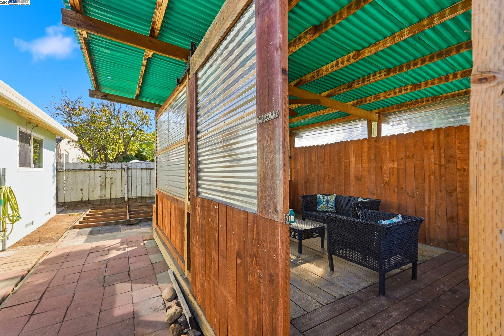 Detail Gallery Image 31 of 37 For 23735 Stonewall Ave., Hayward,  CA 94541-7215 - 3 Beds | 2 Baths