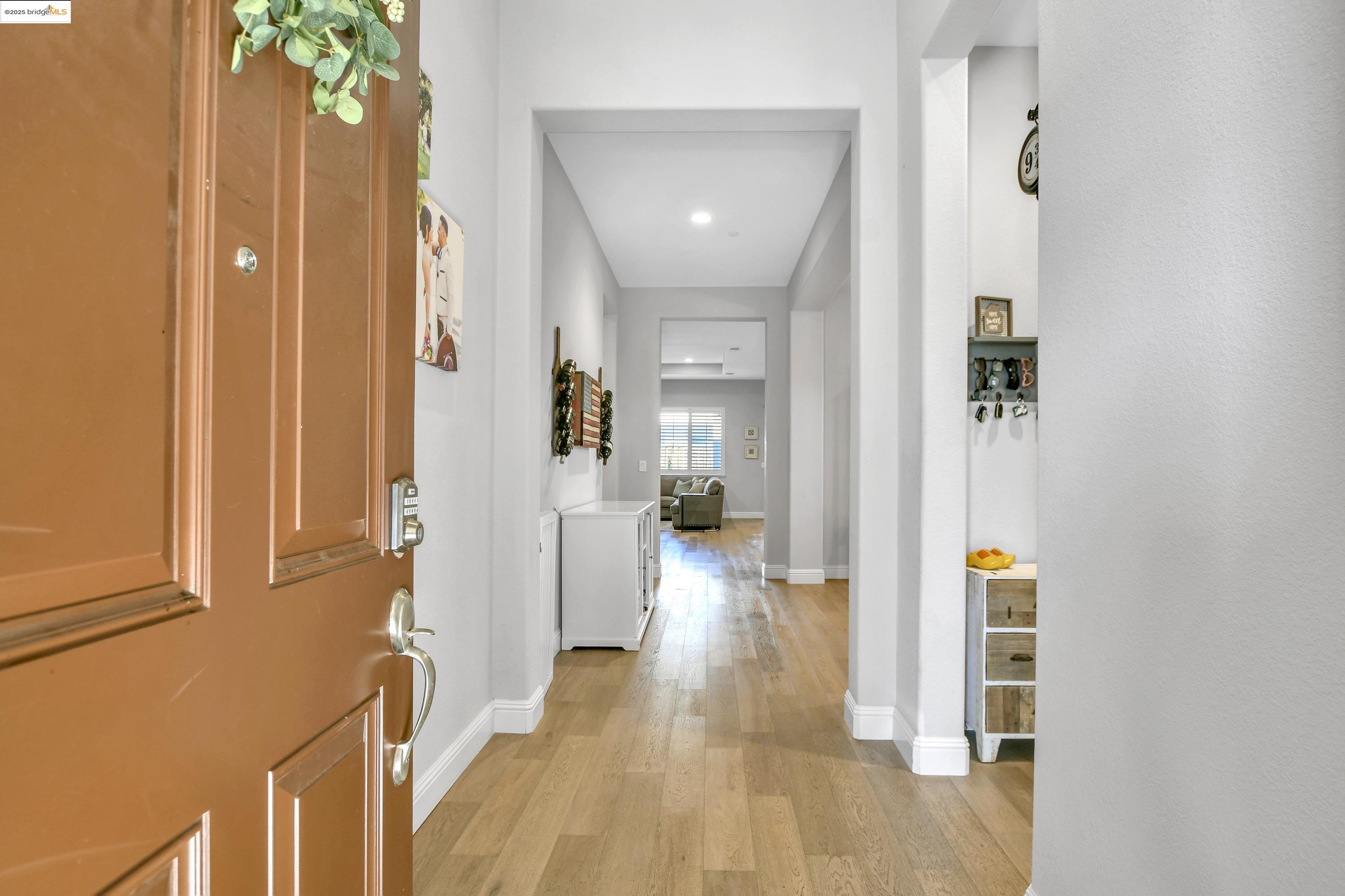 Detail Gallery Image 4 of 37 For 361 Fletcher Ln, Brentwood,  CA 94513 - 4 Beds | 3 Baths