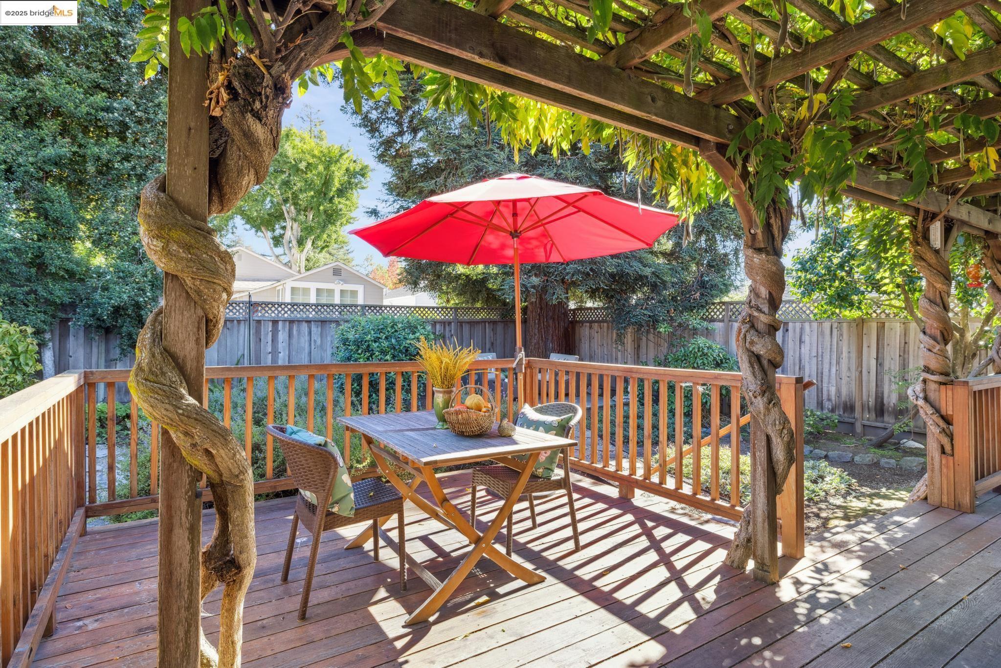 Detail Gallery Image 18 of 45 For 263 Covington St, Oakland,  CA 94605 - 2 Beds | 2 Baths