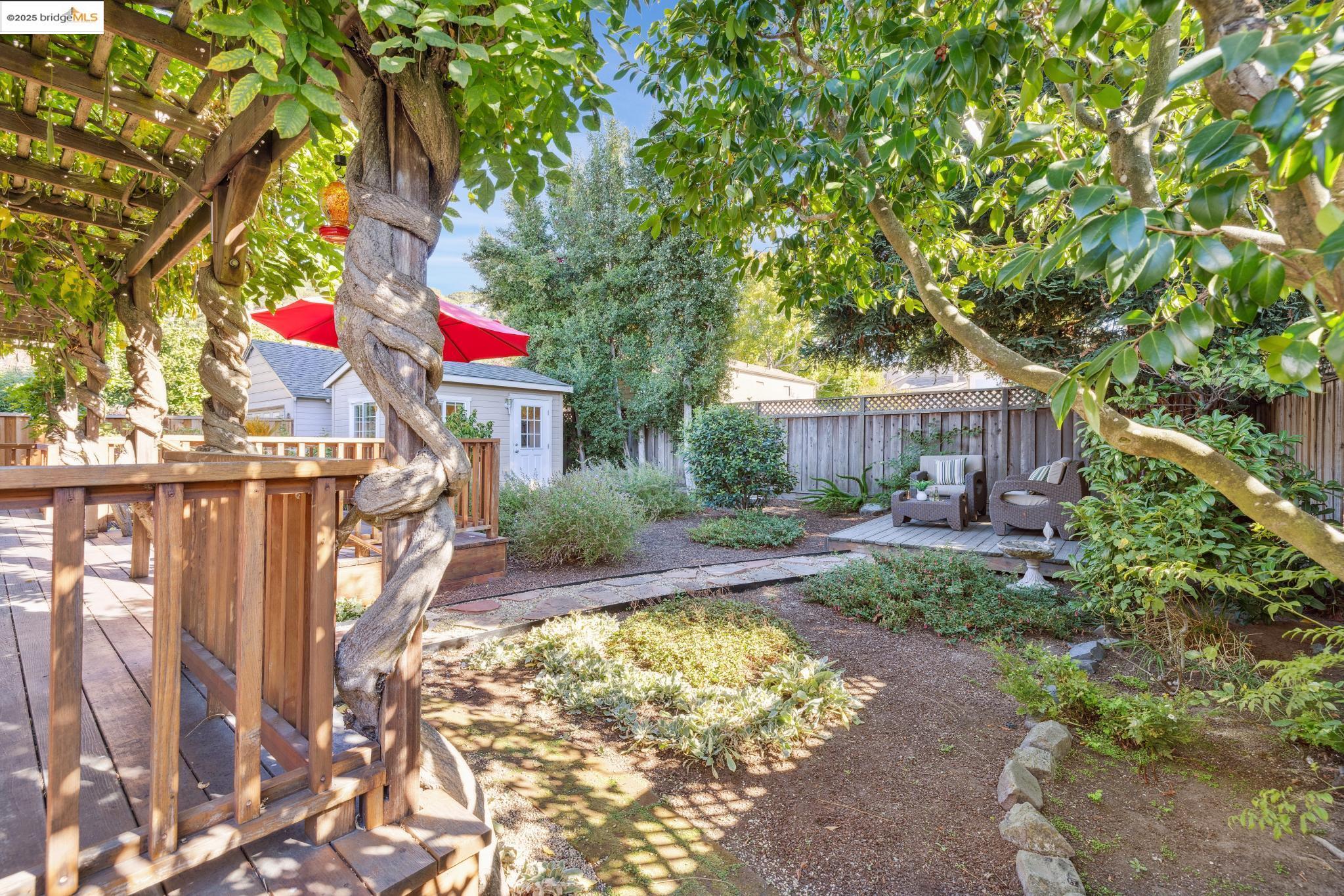 Detail Gallery Image 35 of 45 For 263 Covington St, Oakland,  CA 94605 - 2 Beds | 2 Baths