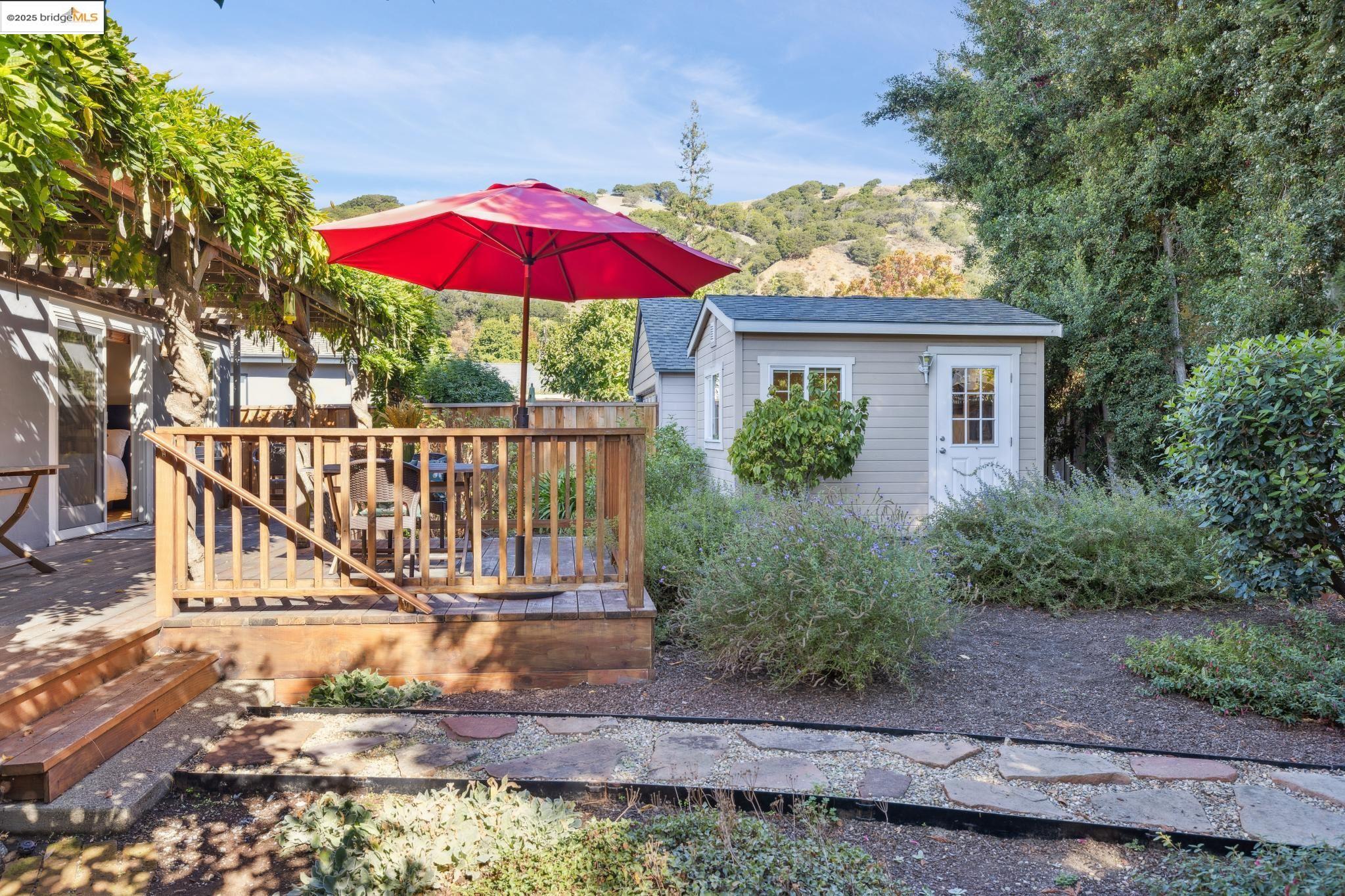 Detail Gallery Image 38 of 45 For 263 Covington St, Oakland,  CA 94605 - 2 Beds | 2 Baths