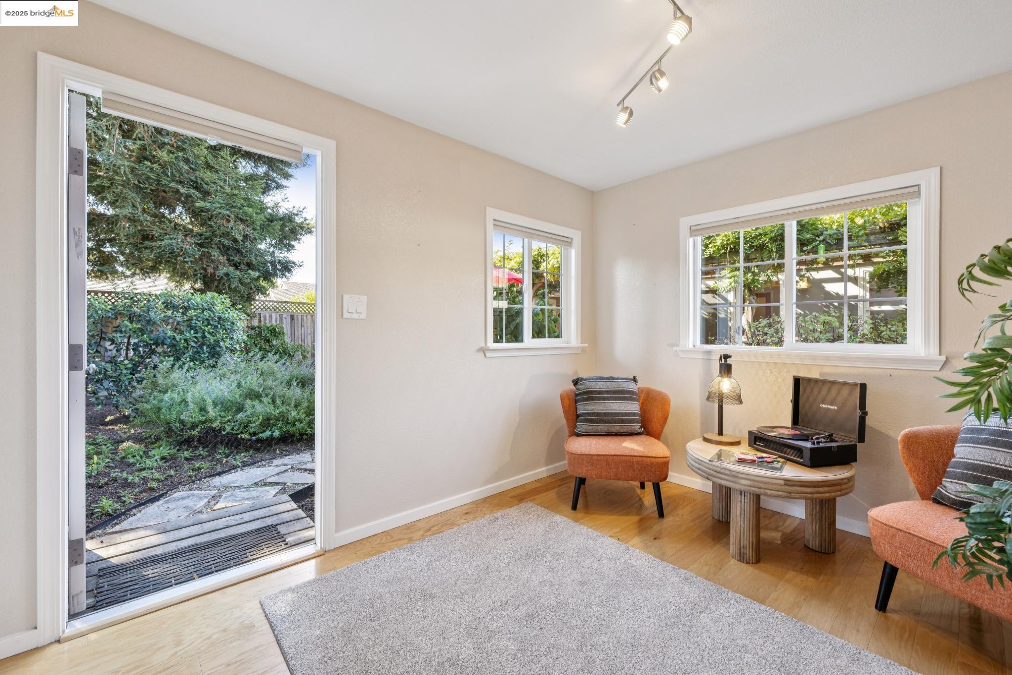 Detail Gallery Image 42 of 45 For 263 Covington St, Oakland,  CA 94605 - 2 Beds | 2 Baths