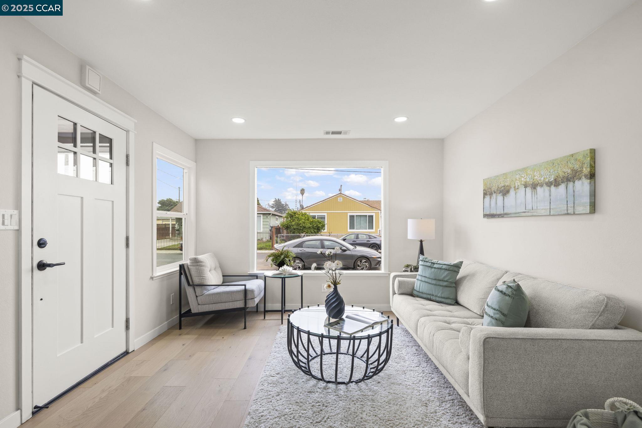 Detail Gallery Image 6 of 29 For 3064 Baywood Ln, San Pablo,  CA 94806 - 3 Beds | 1 Baths