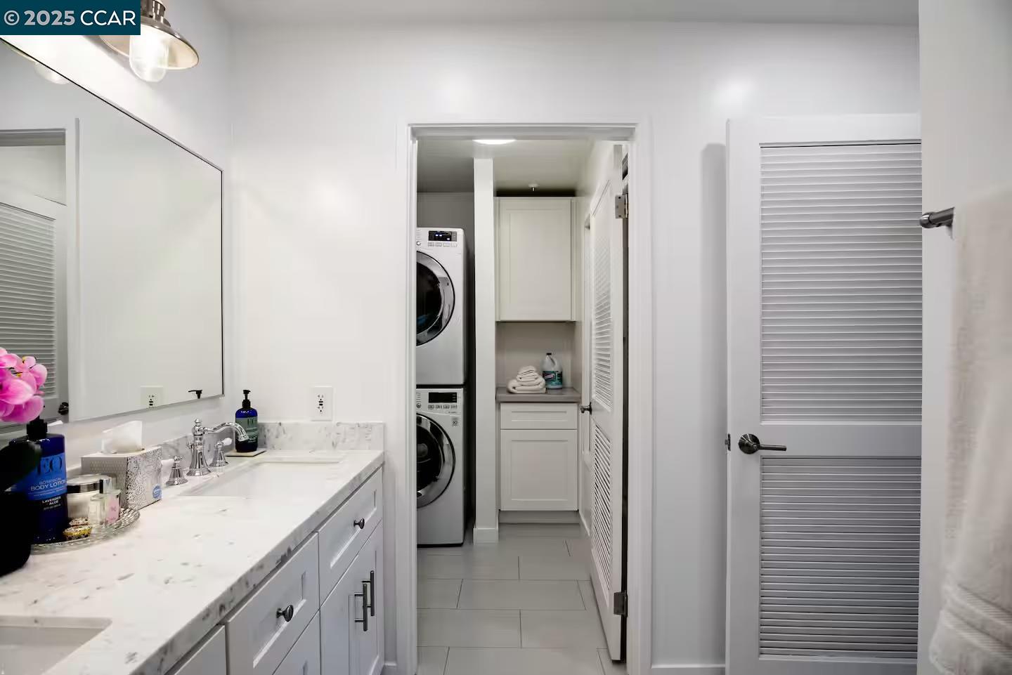 Detail Gallery Image 9 of 39 For 49 Showers #N364,  Mountain View,  CA 94040 - 1 Beds | 1 Baths