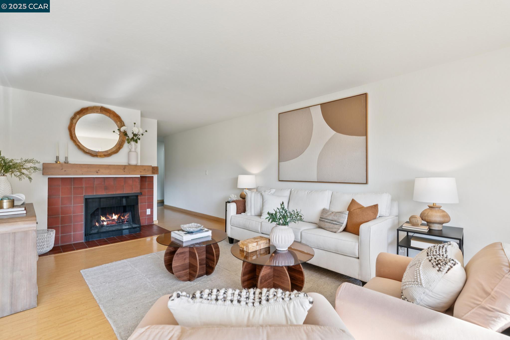 Detail Gallery Image 4 of 43 For 500 Vernon #102,  Oakland,  CA 94610 - 2 Beds | 2 Baths