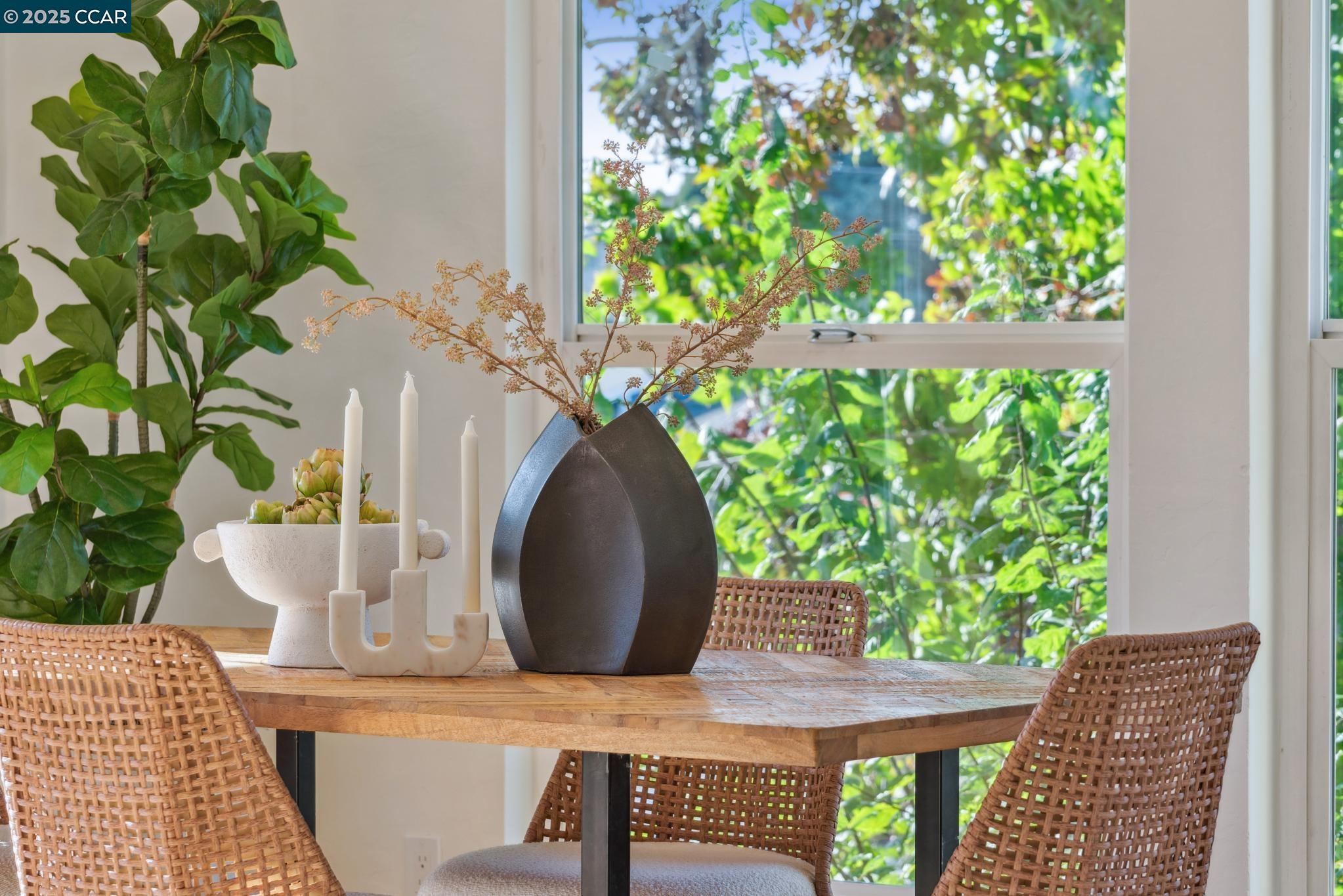 Detail Gallery Image 7 of 43 For 500 Vernon #102,  Oakland,  CA 94610 - 2 Beds | 2 Baths