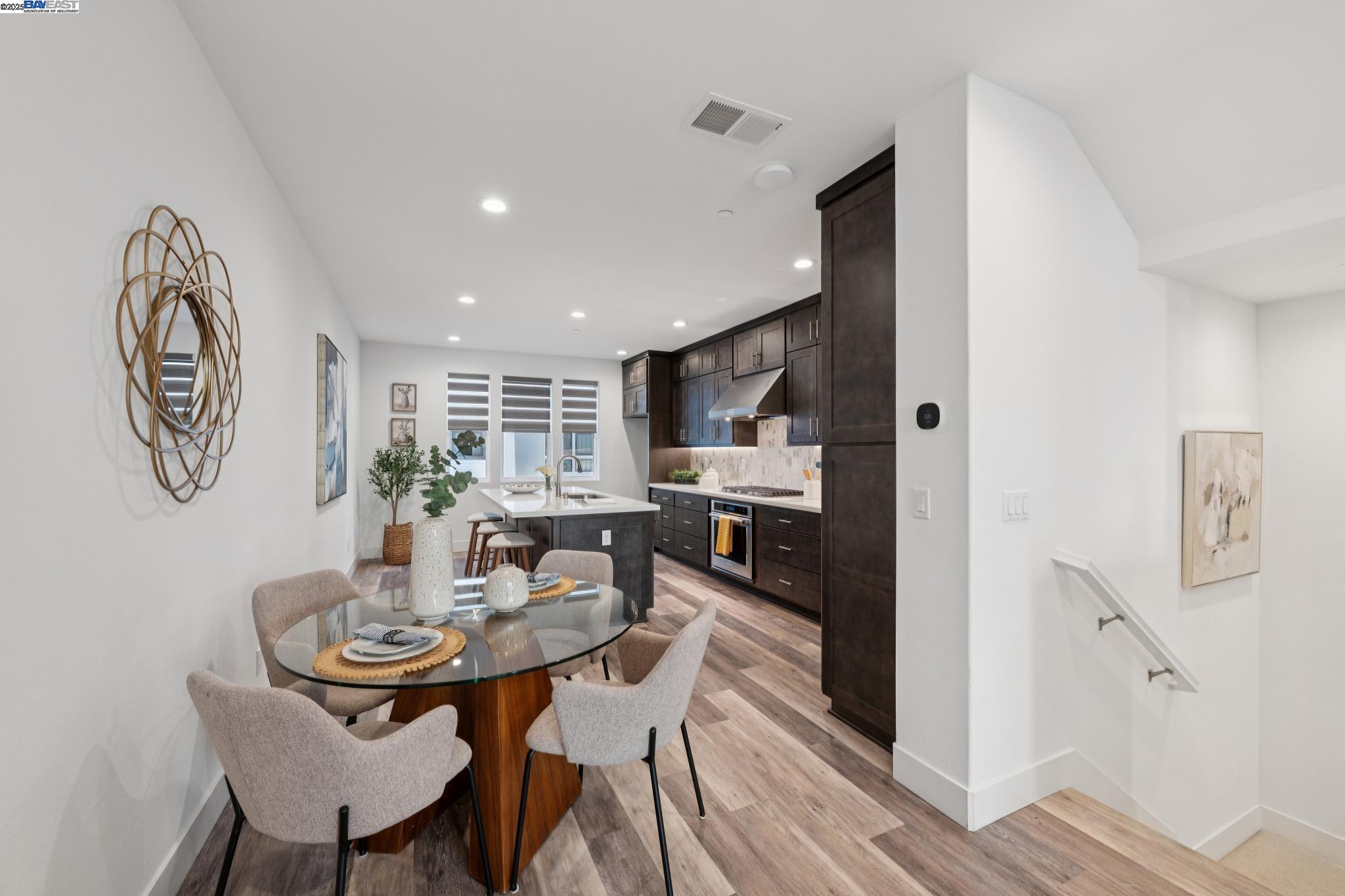 Detail Gallery Image 2 of 27 For 3479 Client Cmn, Fremont,  CA 94538 - 2 Beds | 2/1 Baths