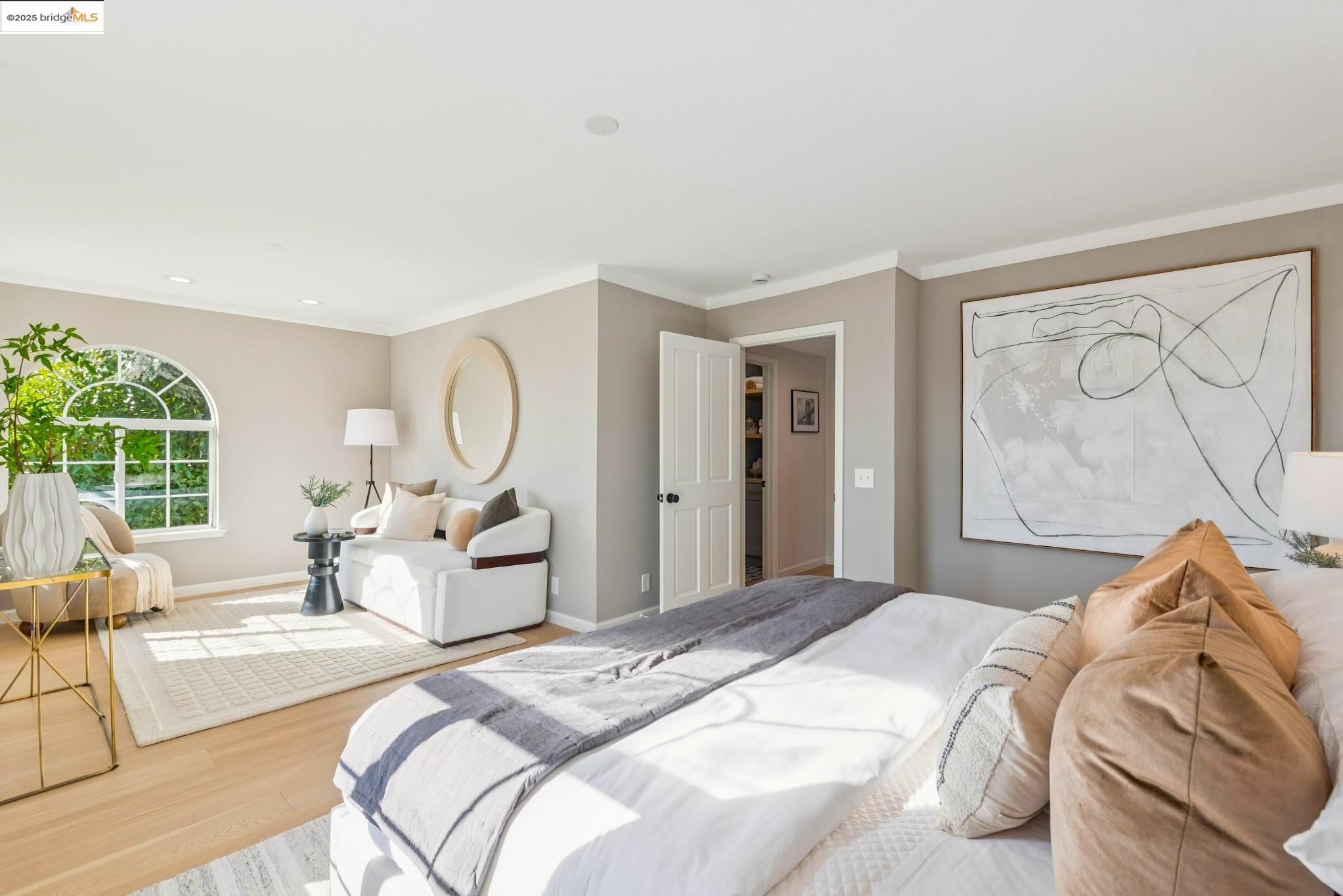 Detail Gallery Image 26 of 56 For 1942 Leimert Blvd, Oakland,  CA 94602 - 3 Beds | 3 Baths