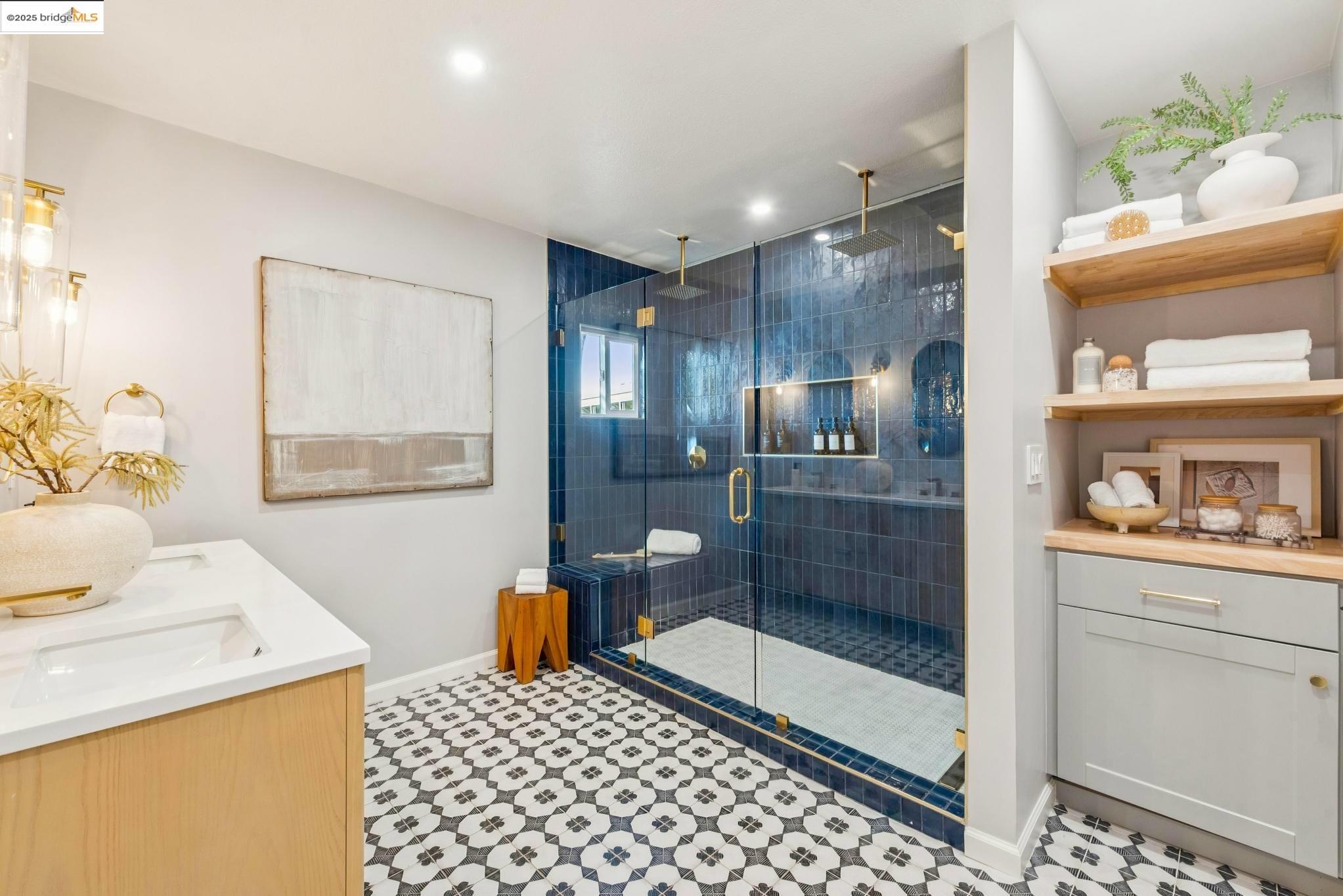 Detail Gallery Image 32 of 56 For 1942 Leimert Blvd, Oakland,  CA 94602 - 3 Beds | 3 Baths