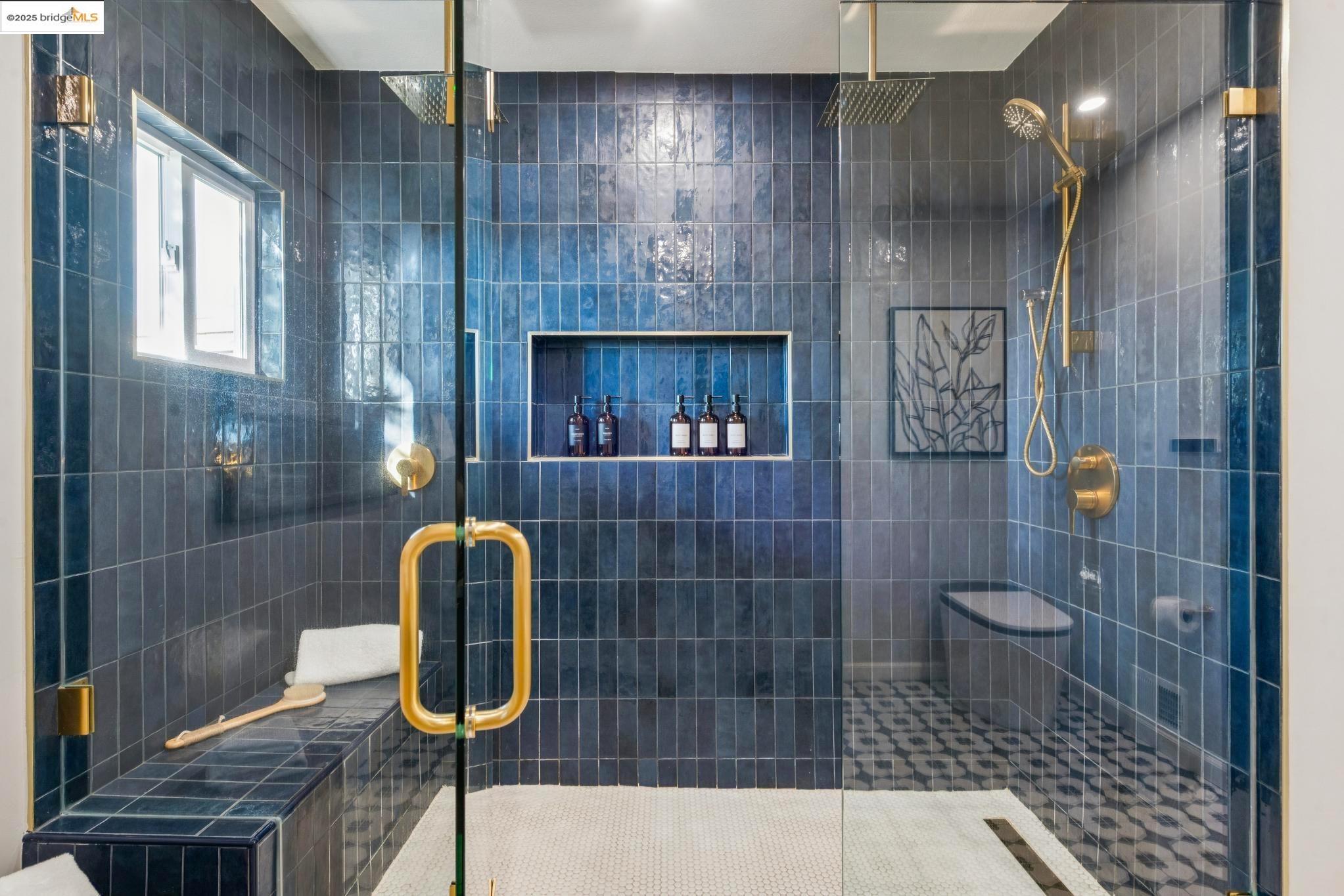 Detail Gallery Image 33 of 56 For 1942 Leimert Blvd, Oakland,  CA 94602 - 3 Beds | 3 Baths