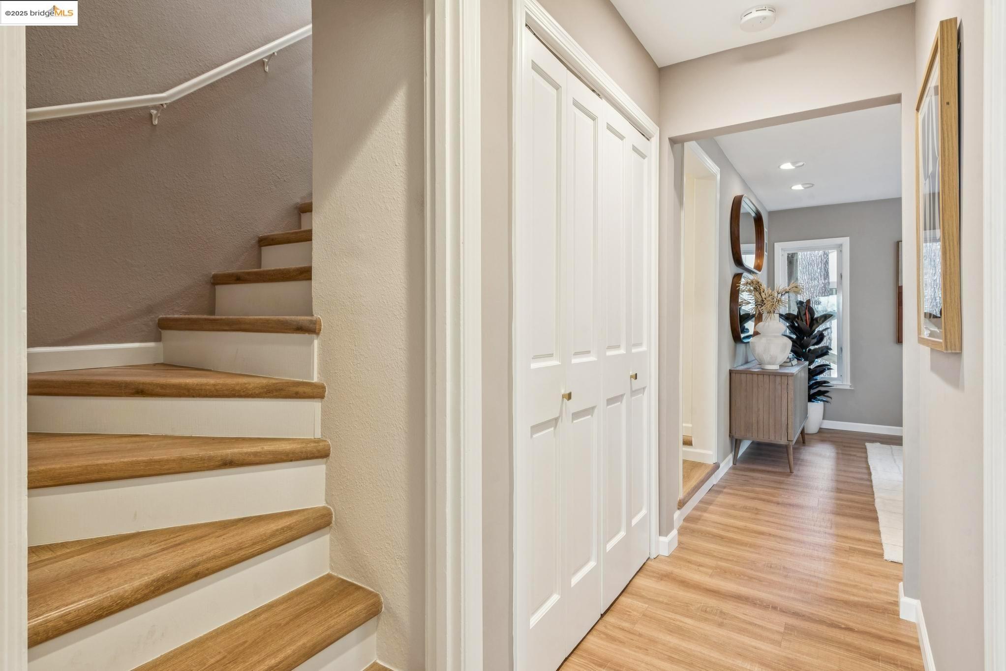 Detail Gallery Image 34 of 56 For 1942 Leimert Blvd, Oakland,  CA 94602 - 3 Beds | 3 Baths