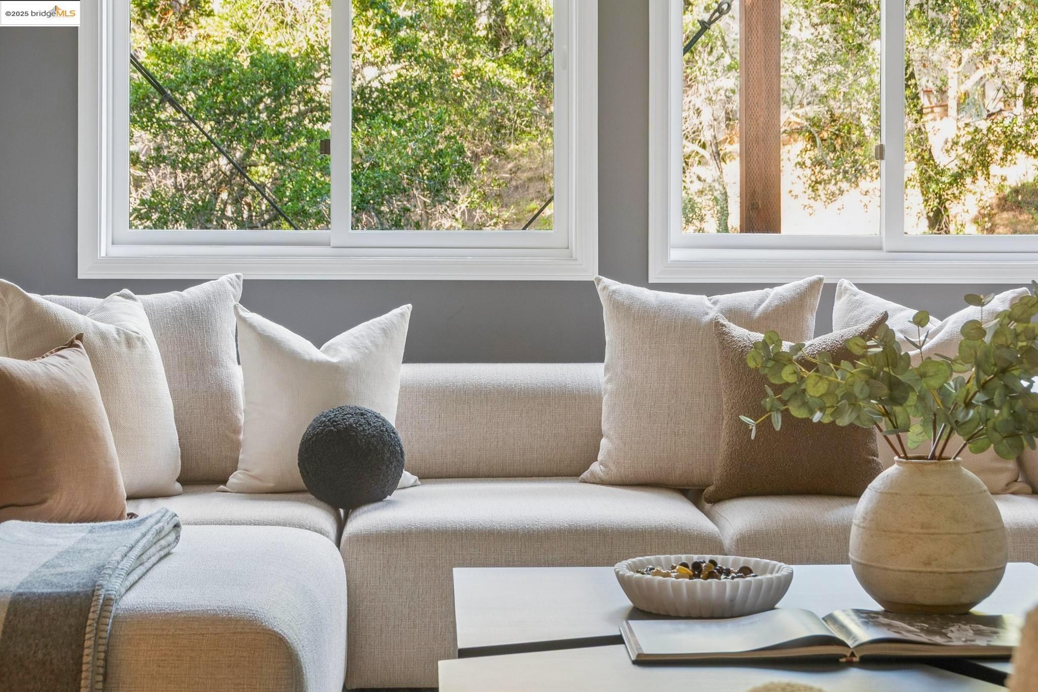 Detail Gallery Image 44 of 56 For 1942 Leimert Blvd, Oakland,  CA 94602 - 3 Beds | 3 Baths