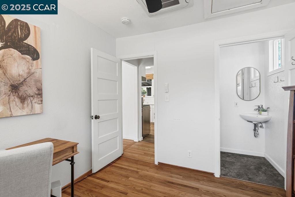 Detail Gallery Image 15 of 41 For 15 Buena Vista, Benicia,  CA 94510 - 3 Beds | 1/1 Baths