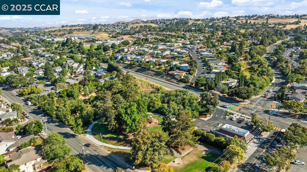 Detail Gallery Image 29 of 41 For 15 Buena Vista, Benicia,  CA 94510 - 3 Beds | 1/1 Baths