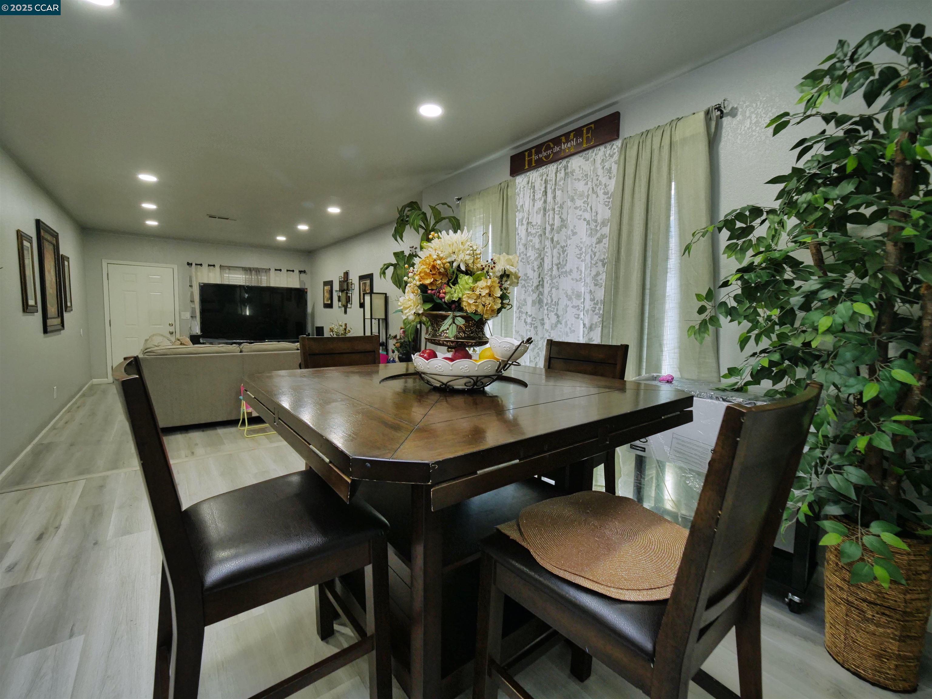 Detail Gallery Image 12 of 32 For 1485 Eastwood Avenue, Manteca,  CA 95336 - – Beds | – Baths