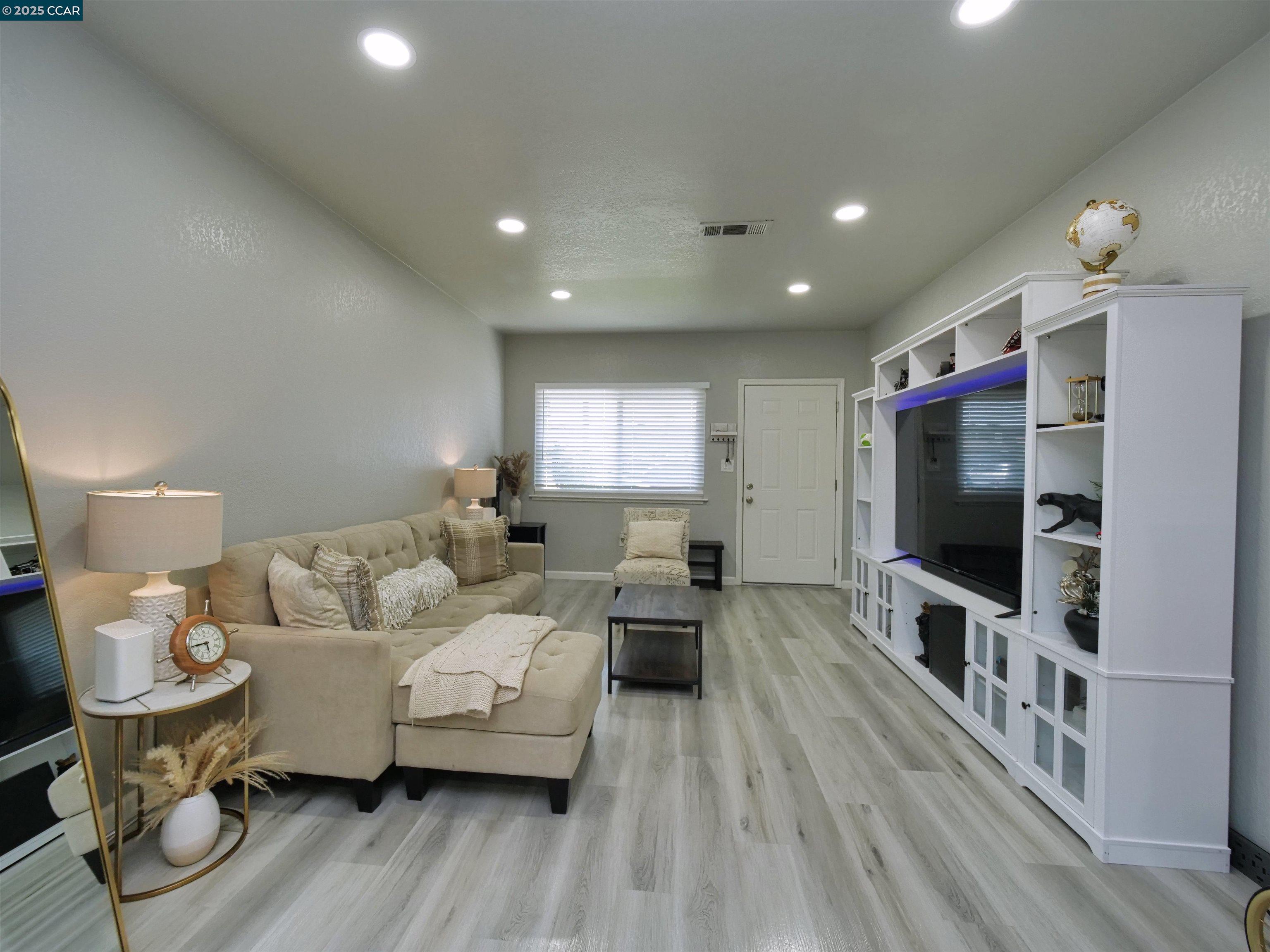 Detail Gallery Image 24 of 32 For 1485 Eastwood Avenue, Manteca,  CA 95336 - – Beds | – Baths