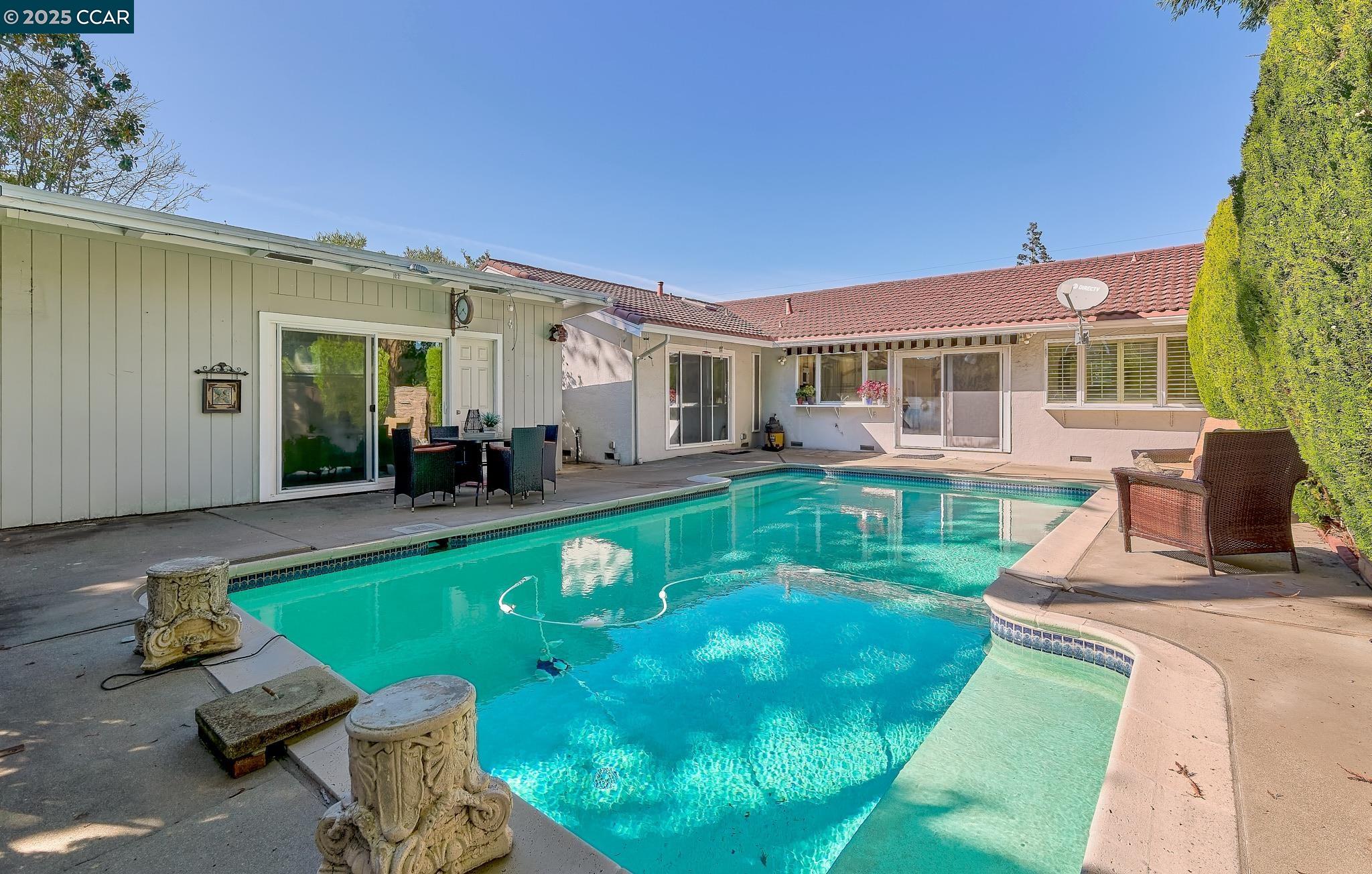 Detail Gallery Image 30 of 33 For 2626 Dapplegray Ln, Walnut Creek,  CA 94596 - 3 Beds | 2 Baths