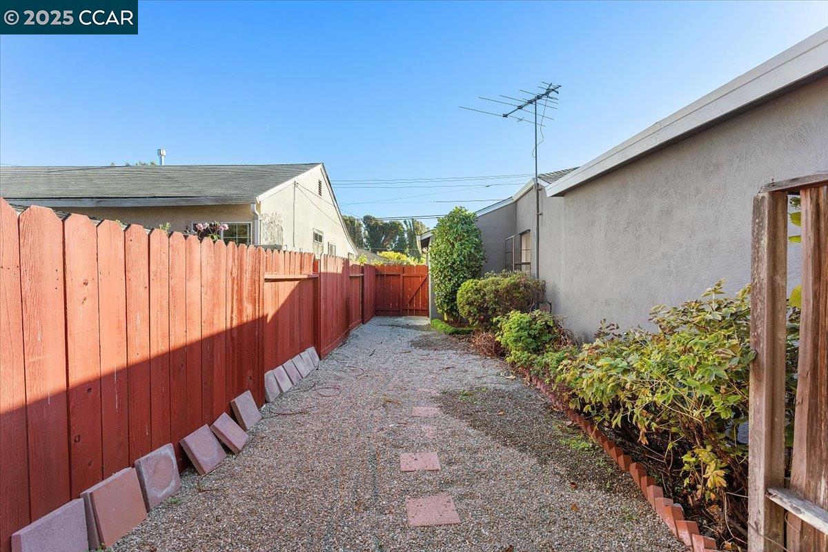 Detail Gallery Image 32 of 33 For 1649 via Tovita, San Lorenzo,  CA 94580 - 3 Beds | 1/1 Baths