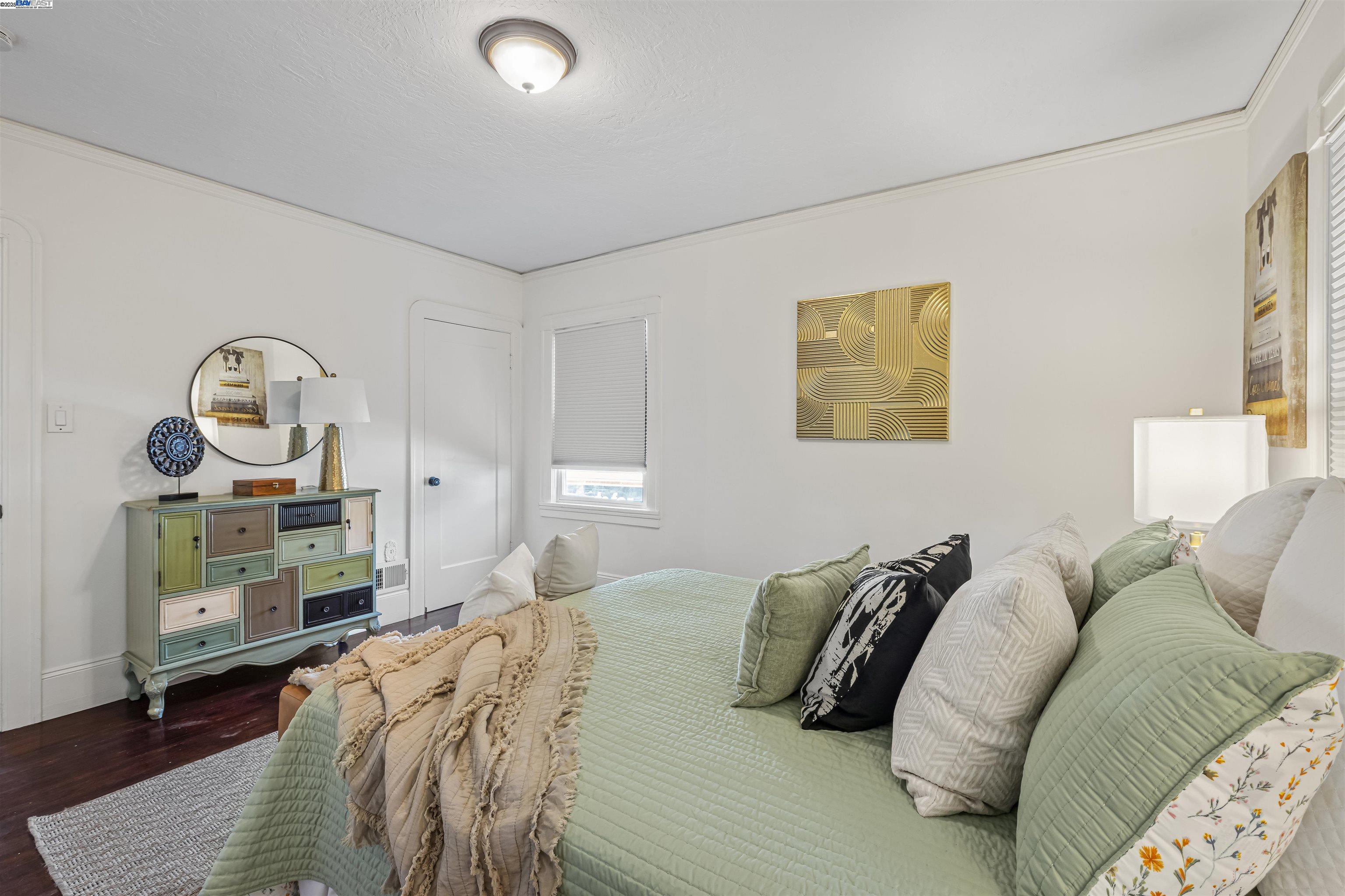 Detail Gallery Image 25 of 32 For 9937 Dante Ave, Oakland,  CA 94603 - 2 Beds | 1 Baths