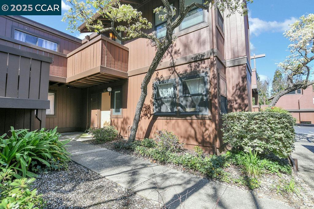 Condos For Sale in Pleasant Hill, CA