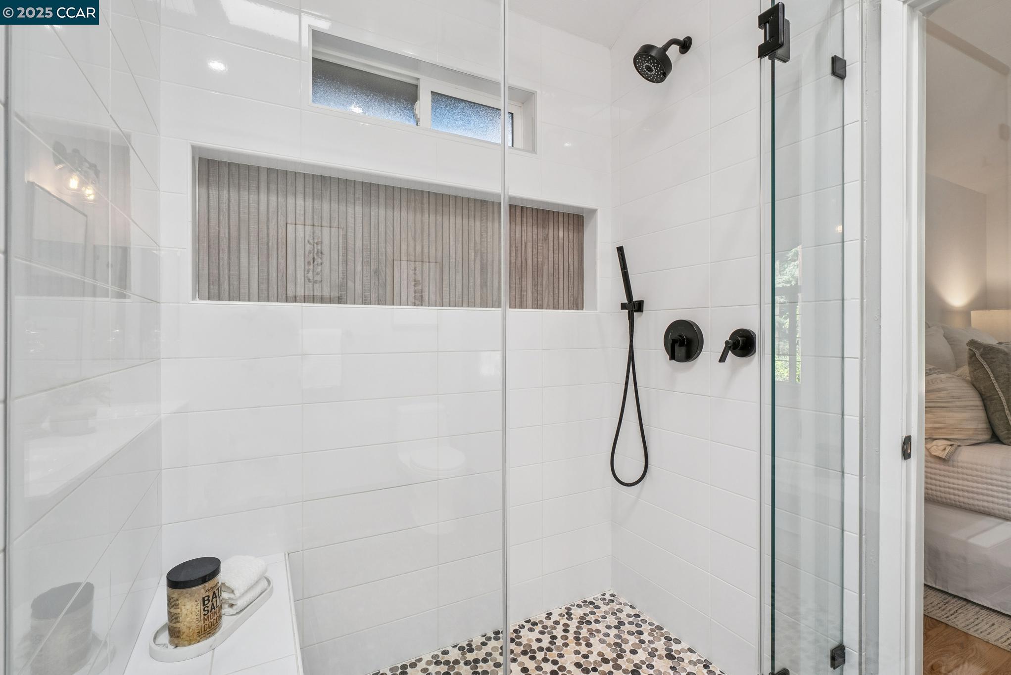 Detail Gallery Image 25 of 36 For 66 Sleepy Hollow Ln, Orinda,  CA 94563 - 3 Beds | 2 Baths