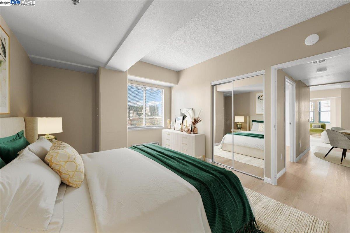 Detail Gallery Image 6 of 11 For 988 Franklin St #523,  Oakland,  CA 94607 - 2 Beds | 2 Baths